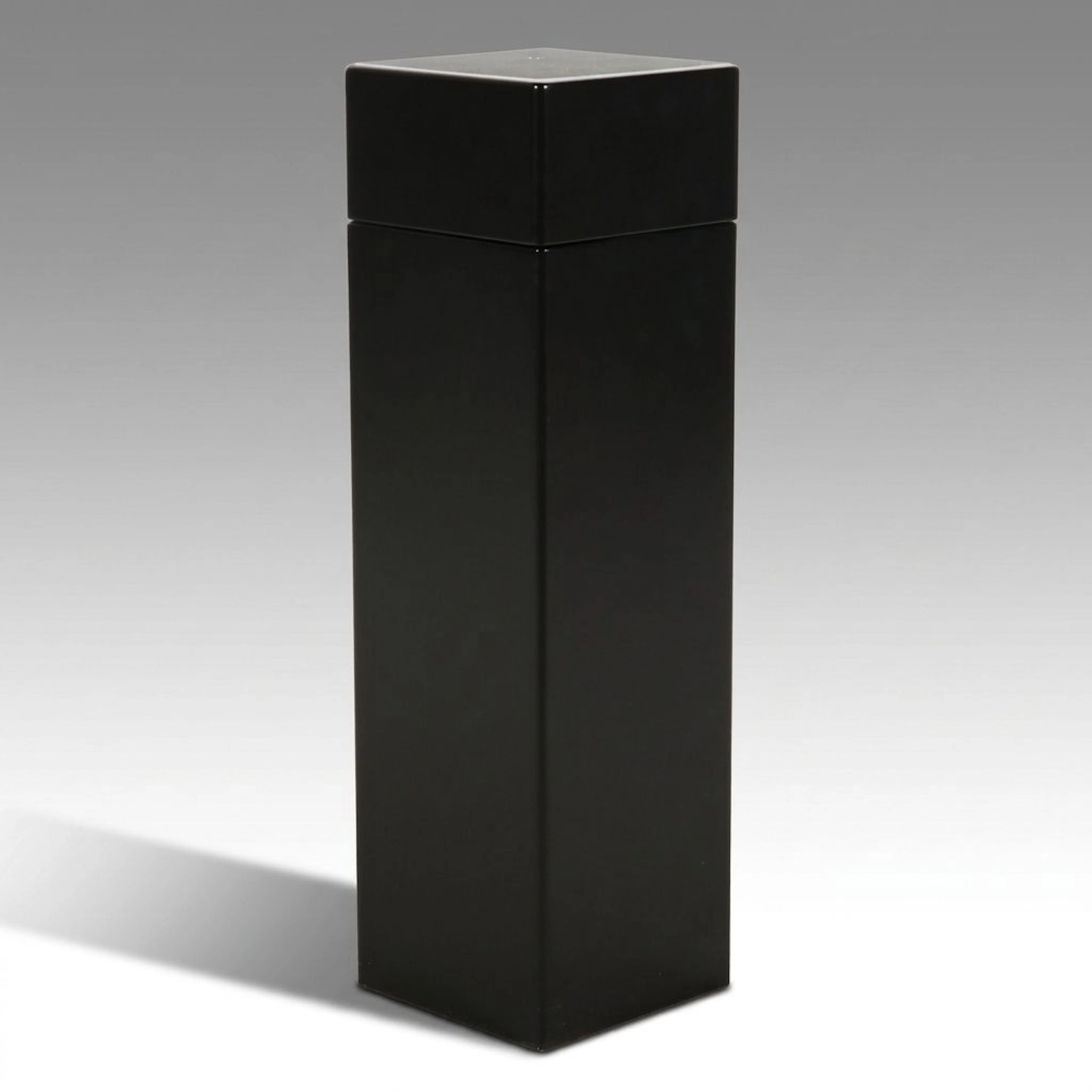 Minimalist Style High-Gloss Black Acrylic Lighted Square Pedestal