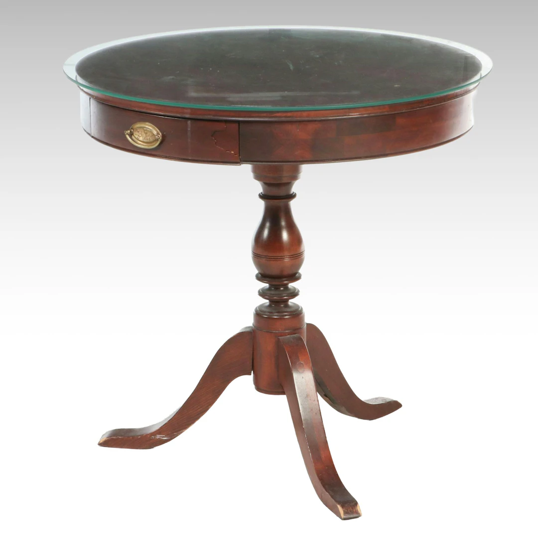 Duncan Phyfe Style Mahogany Pedestal Table, Late 20th Century