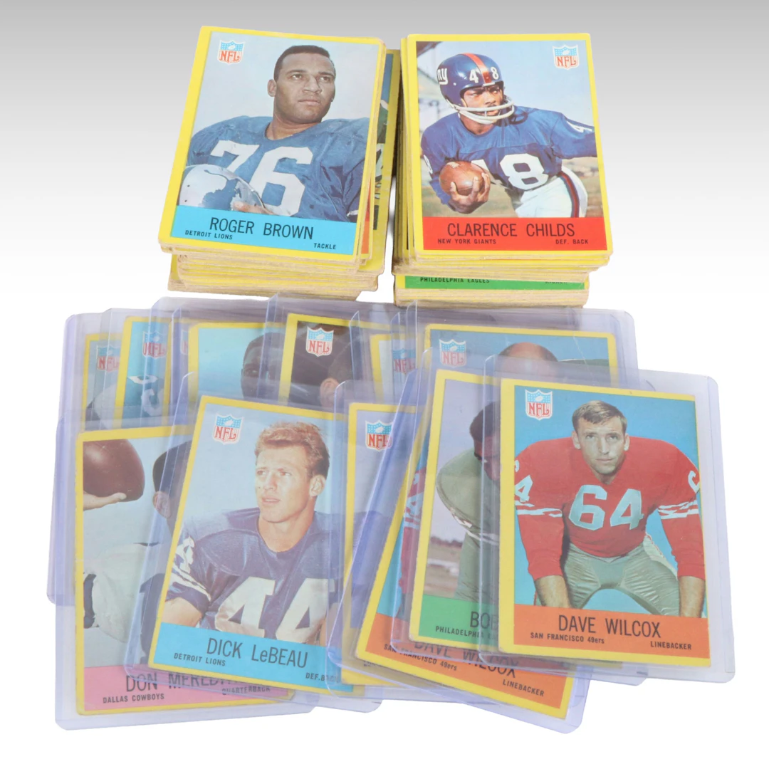 1967 Philadelphia Football Cards with Dick LeBeau, Bob Hayes, and Ray Berry