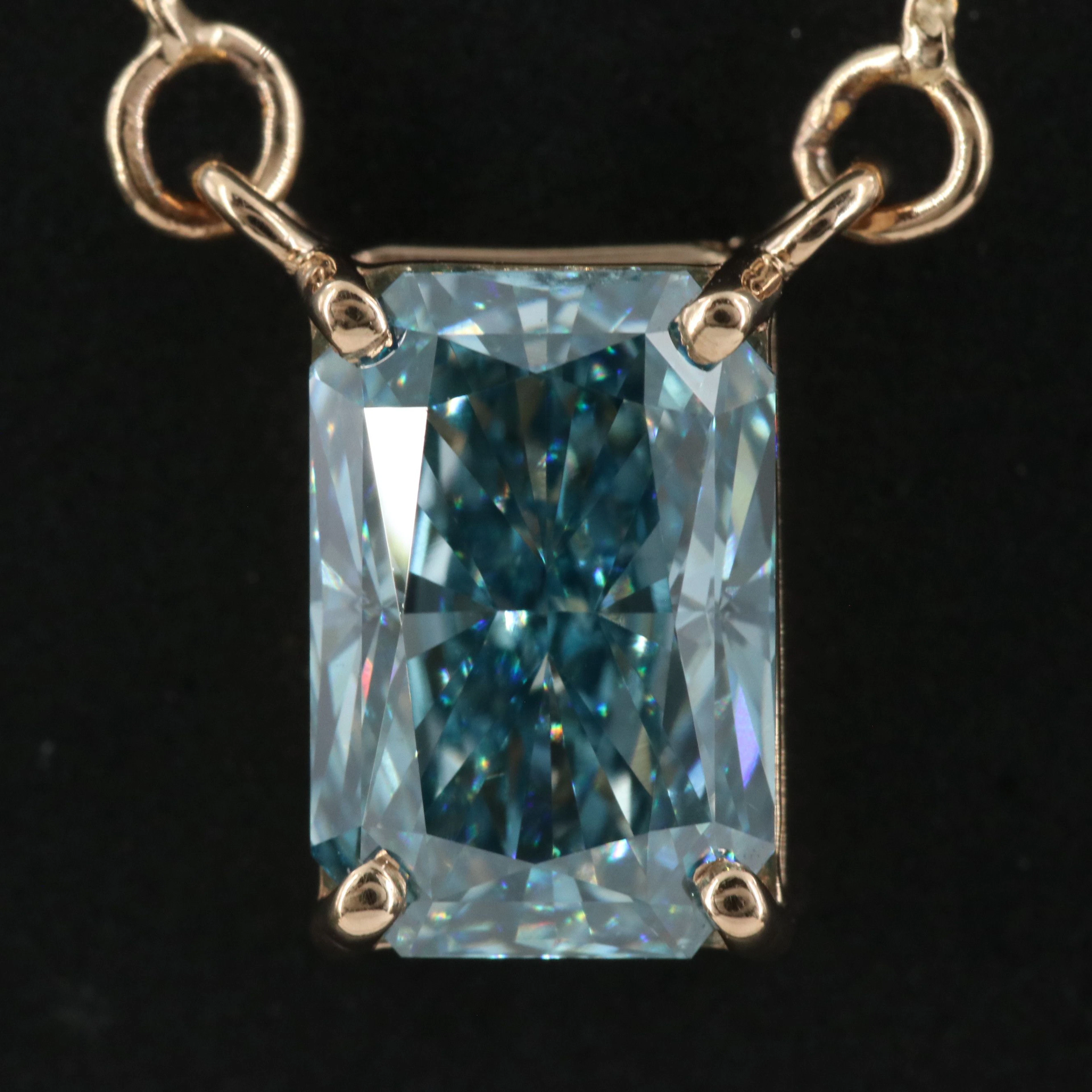 14K 2.43 CT Lab Grown Fancy Vivid Blue Diamond Necklace with IGI Report