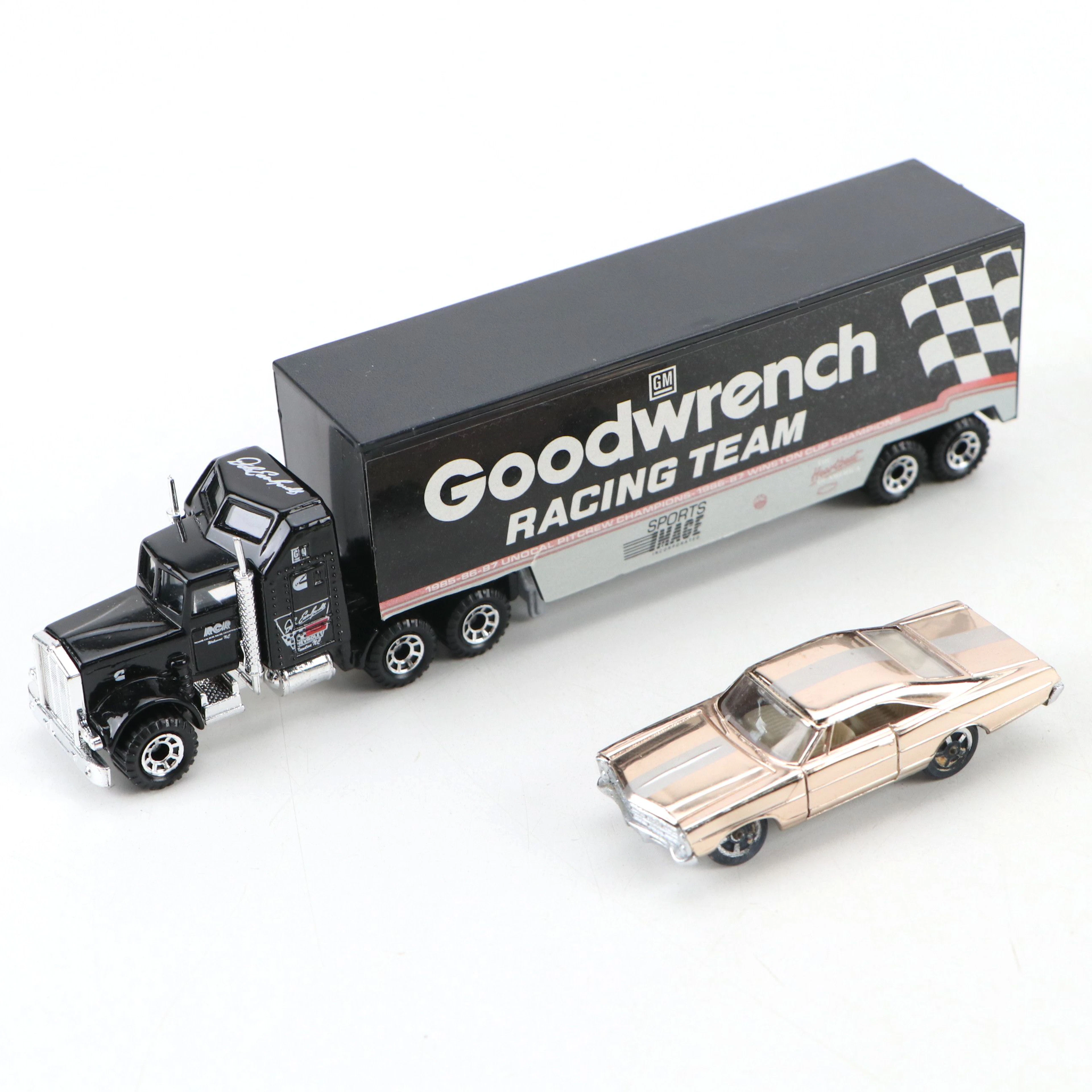 Matchbox Low Bed Trailer and Truck with Aurora Ford XL-500 Toy Cars