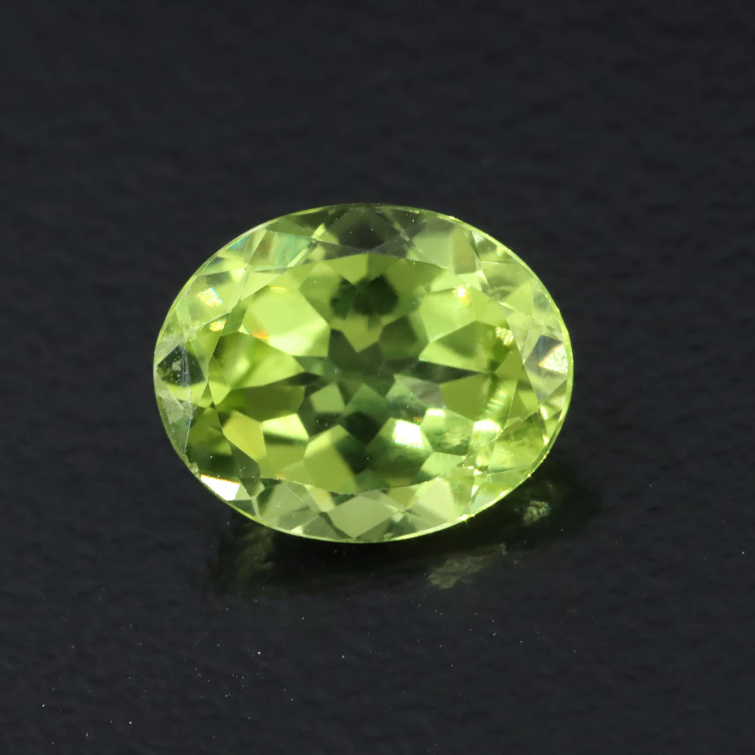 Loose 2.49 CT Peridot