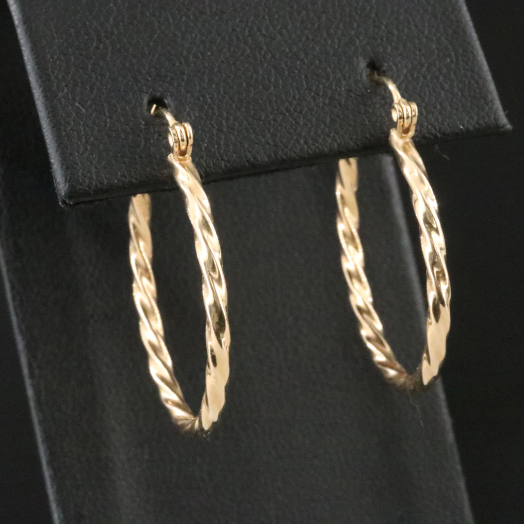 14K Fluted Hoop Earrings