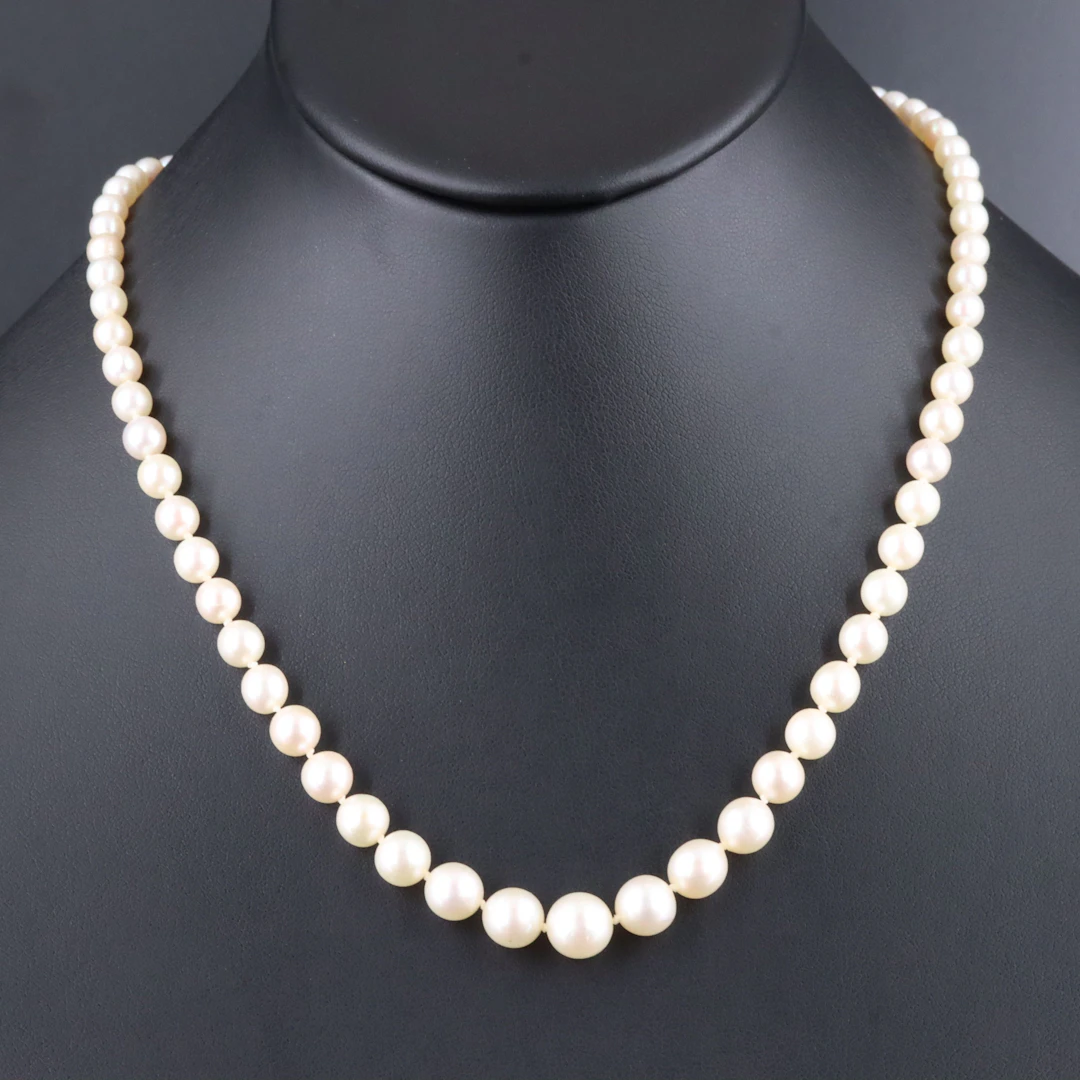 Graduated Pearl Necklace with Platinum Topped, 14K Diamond Clasp