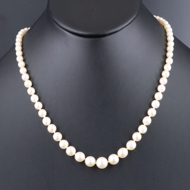 Graduated Pearl Necklace with Platinum Topped, 14K Diamond Clasp
