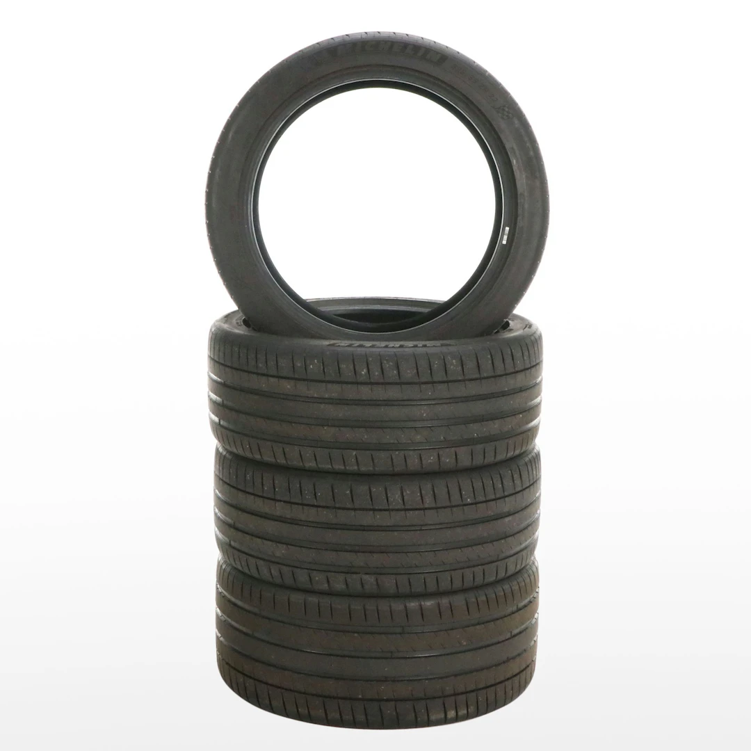 Michelin Pilot Sport 4 S 325/35 ZR 22 (114Y) MO1 Tires, Set of Four