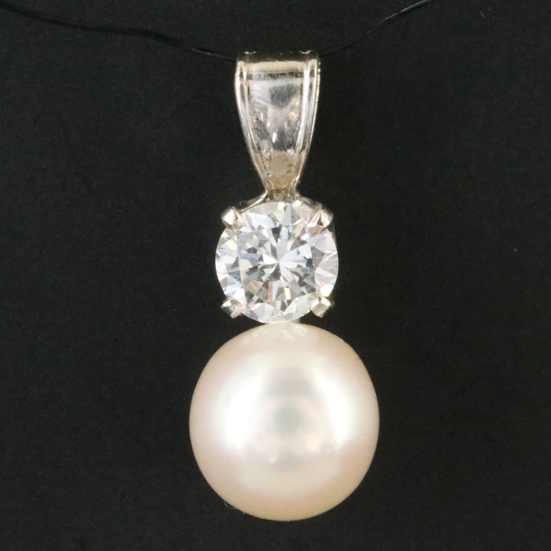 14K 0.38 CT Diamond and Pearl Pendant