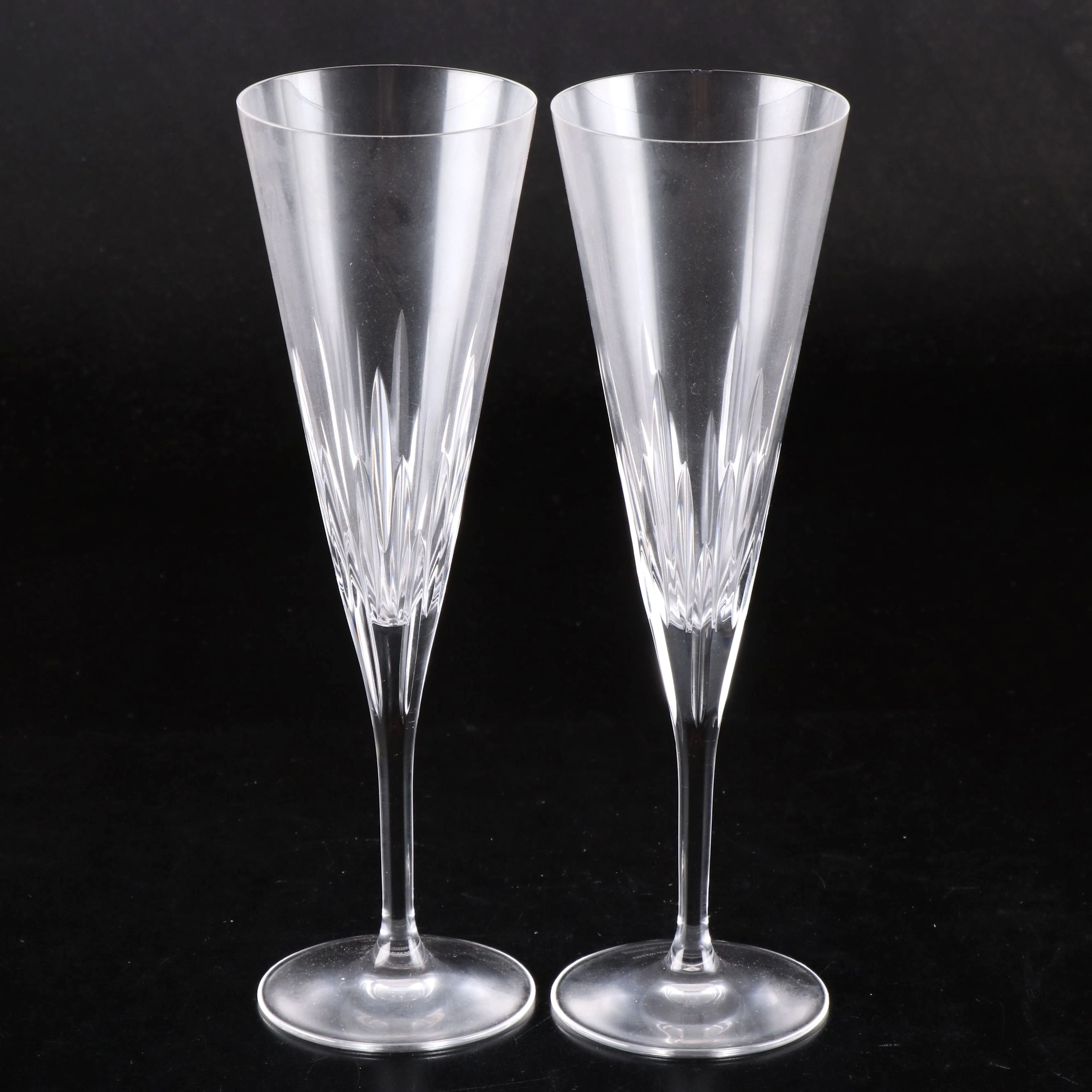 Vera Wang Wedgwood "Duchesse" Crystal Champagne Flutes