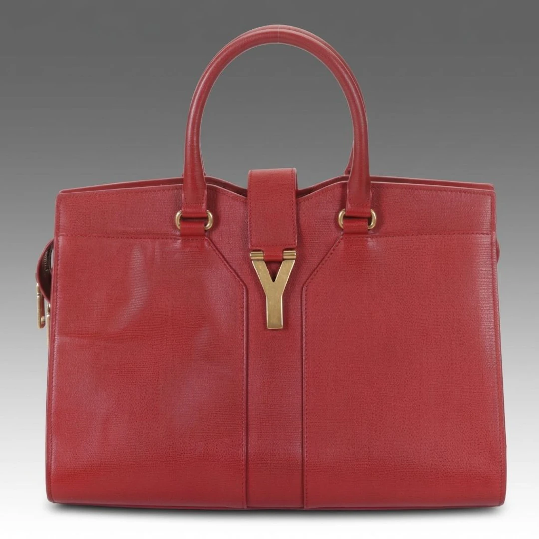 Yves Saint Laurent Cabas Chyc Tote Bag in Red Textured Leather