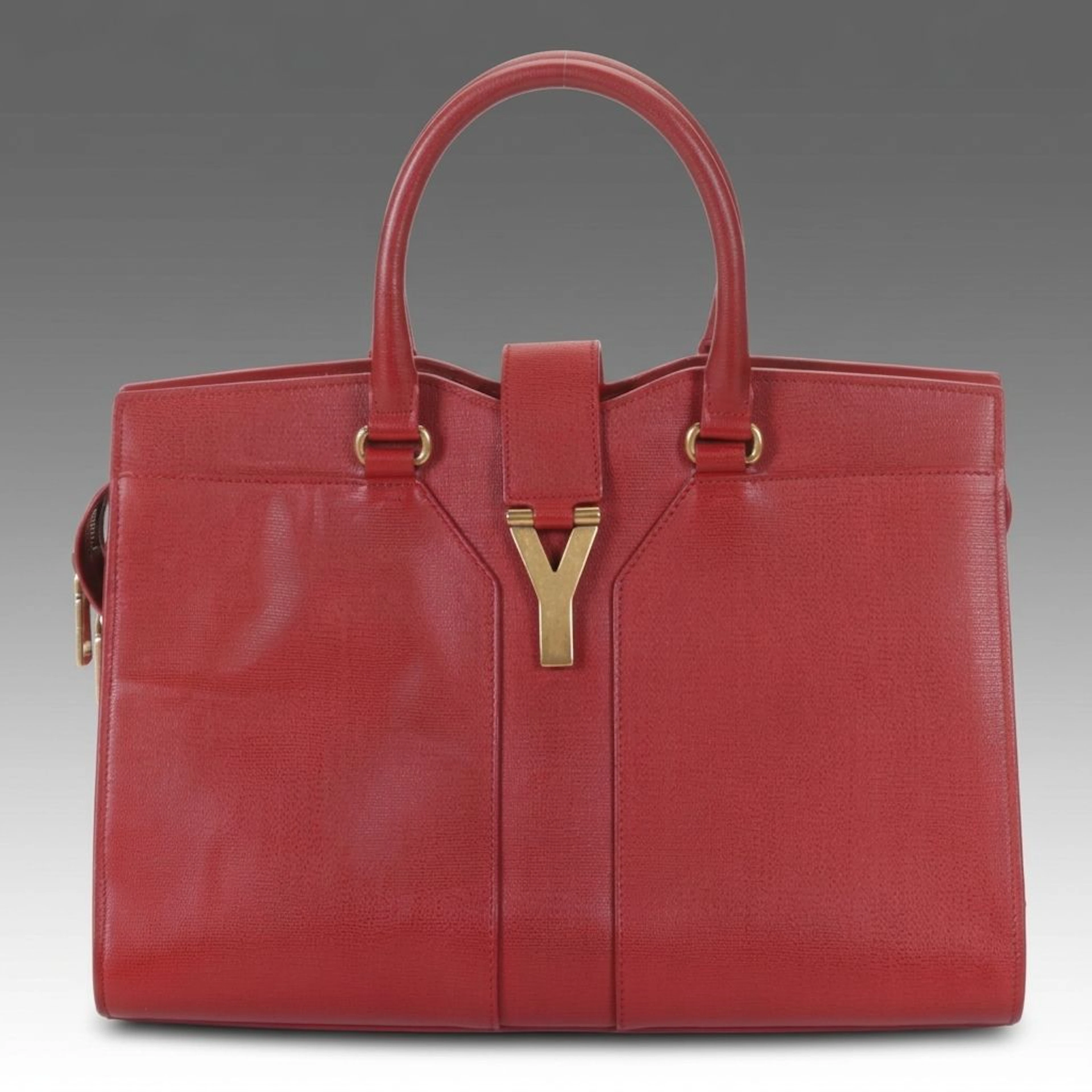 Yves Saint Laurent Cabas Chyc Tote Bag in Red Textured Leather