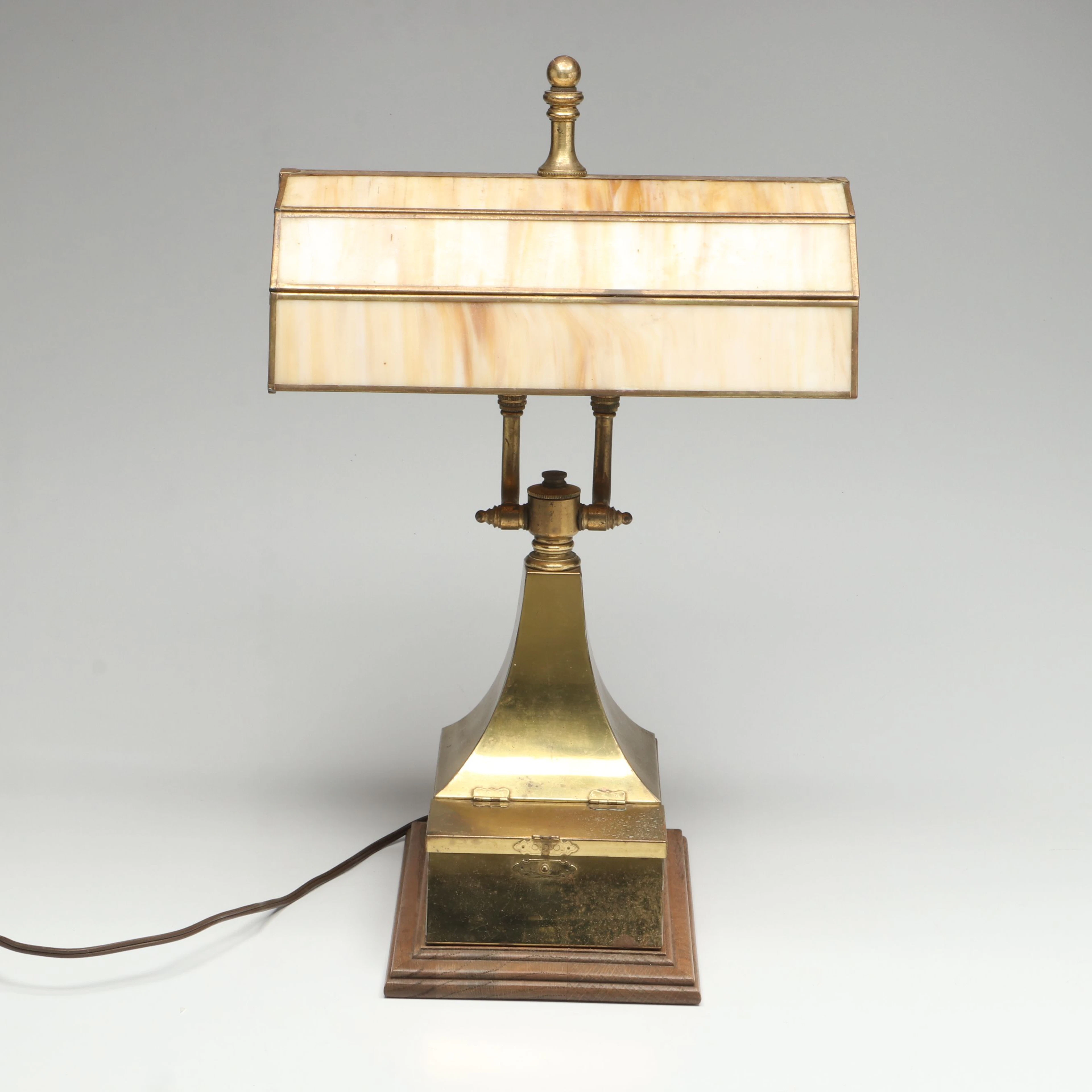 Du Vonn Collection Brass and Slag Glass Bankers Lamp, Mid-20th Century