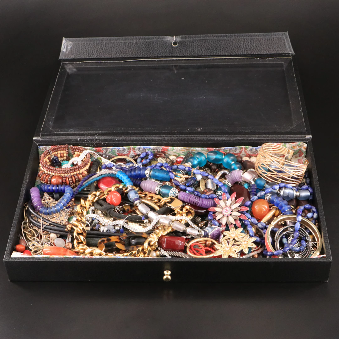 Uncommon Discoveries: Jewelry Collection
