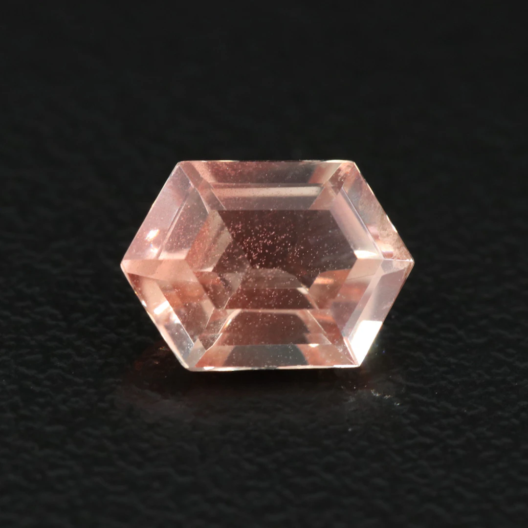 Loose 0.97 CT Garnet