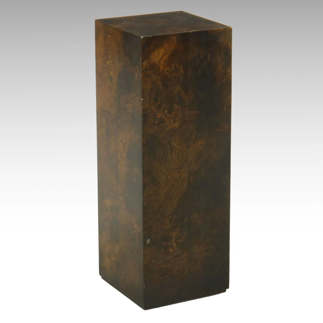 Standing Sculpture Display Riser