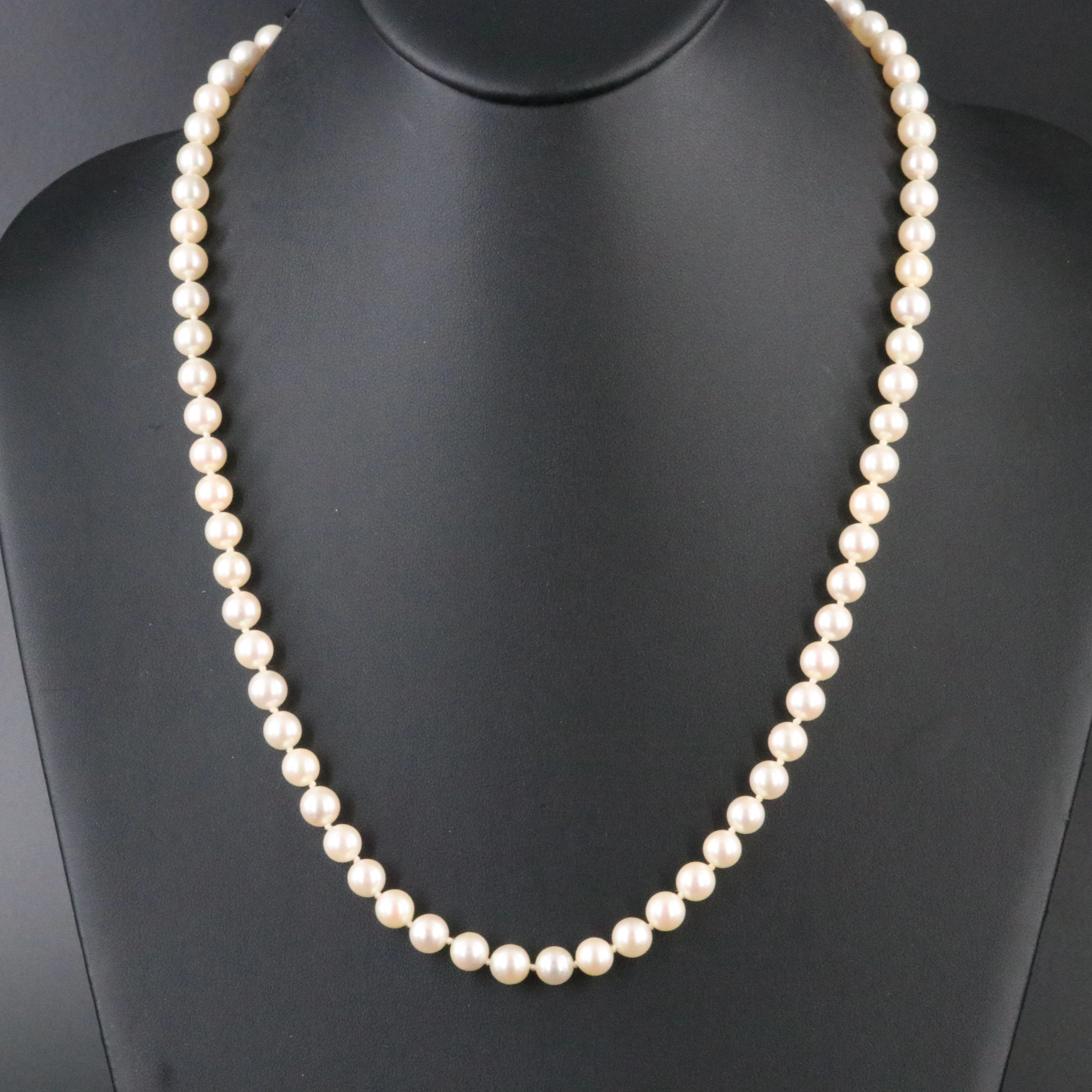 Pearl Necklace with 14K Clasp