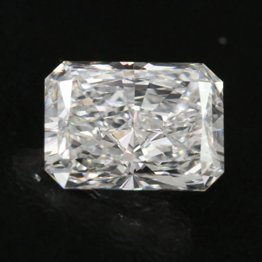 Loose 1.90 CT Lab Grown Diamond with IGI Report