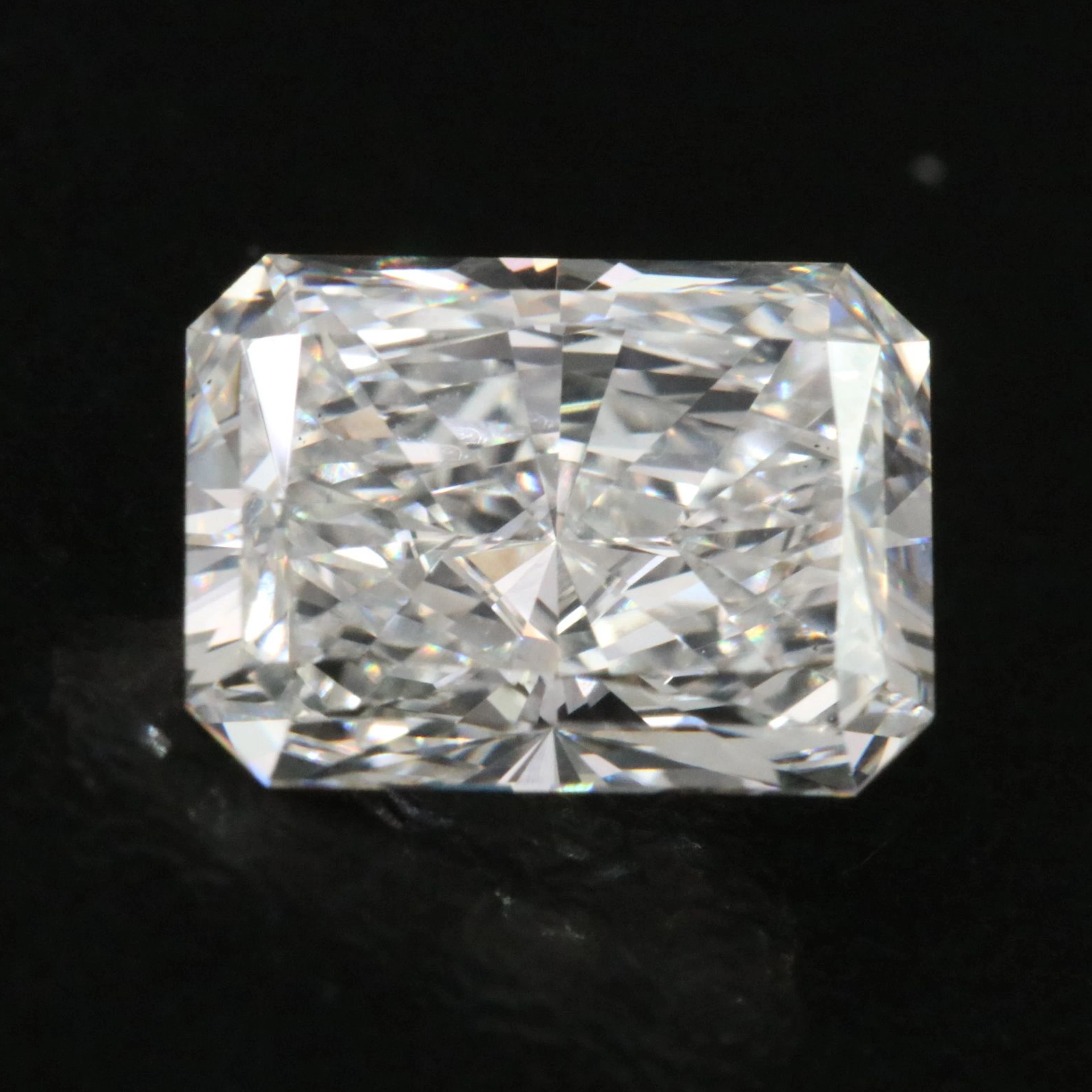 Loose 1.90 CT Lab Grown Diamond with IGI Report