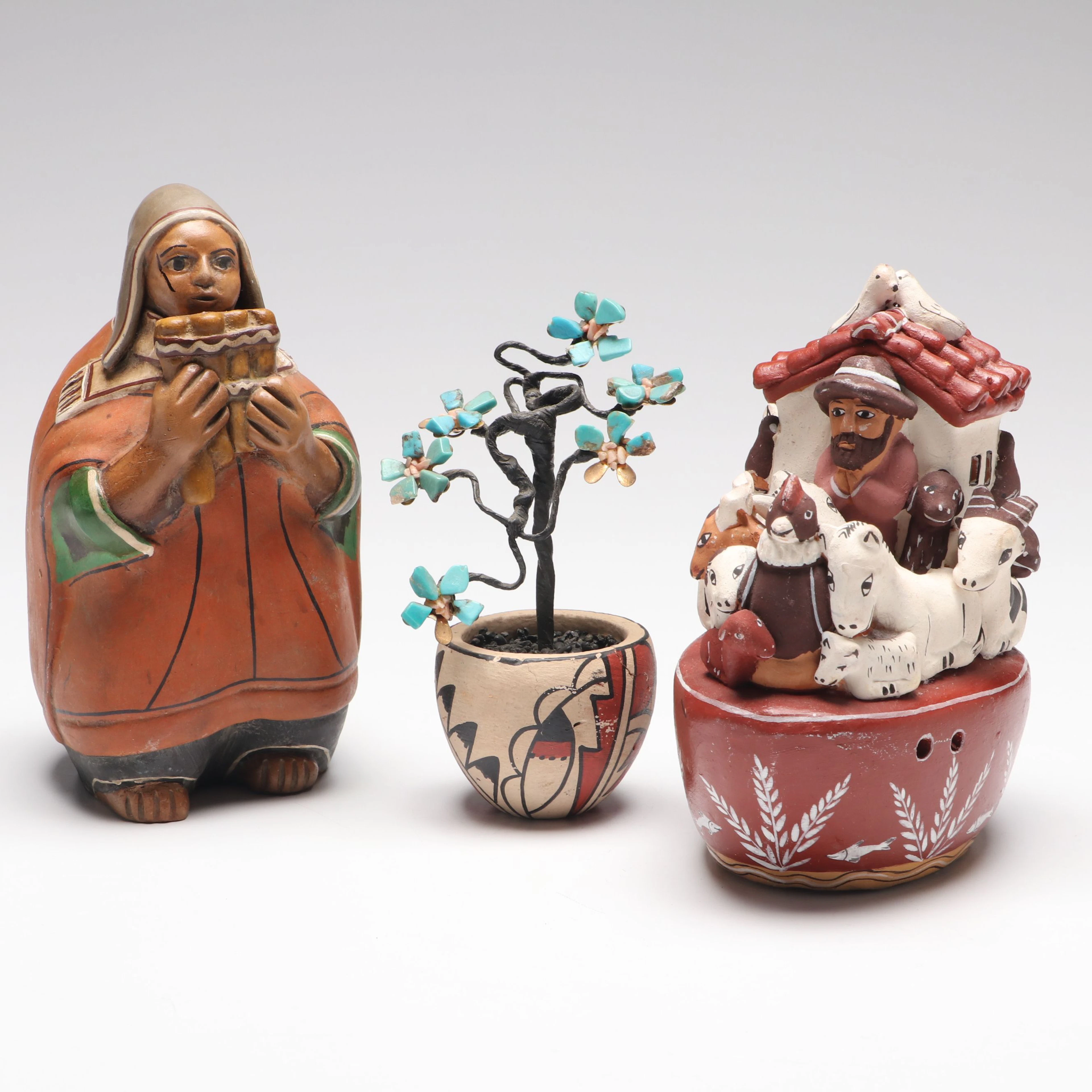 Handcrafted Peruvian Noah's Ark Figure with Other Ceramic Décor