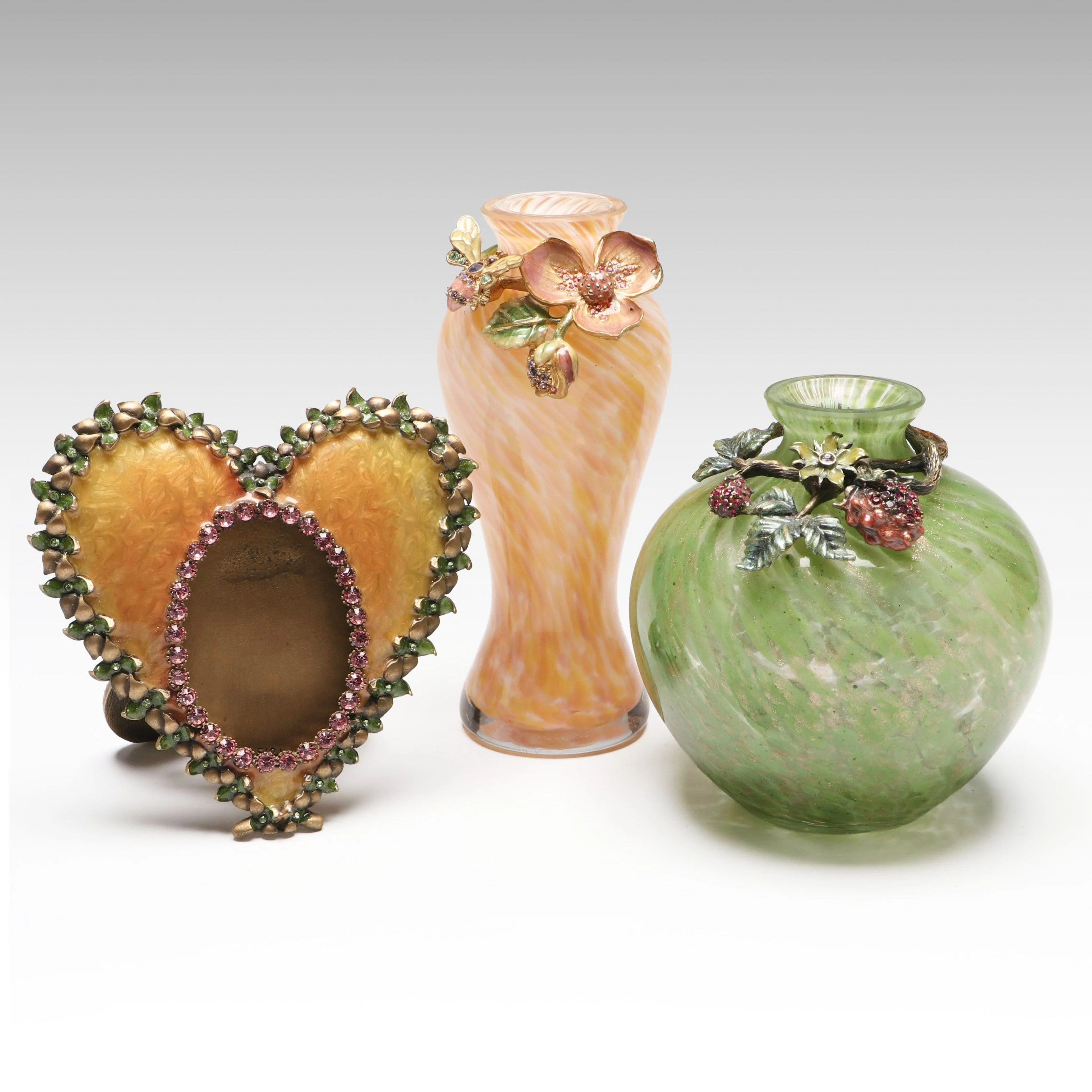Jay Strongwater Swirled Glass and Enamel Table Accessories