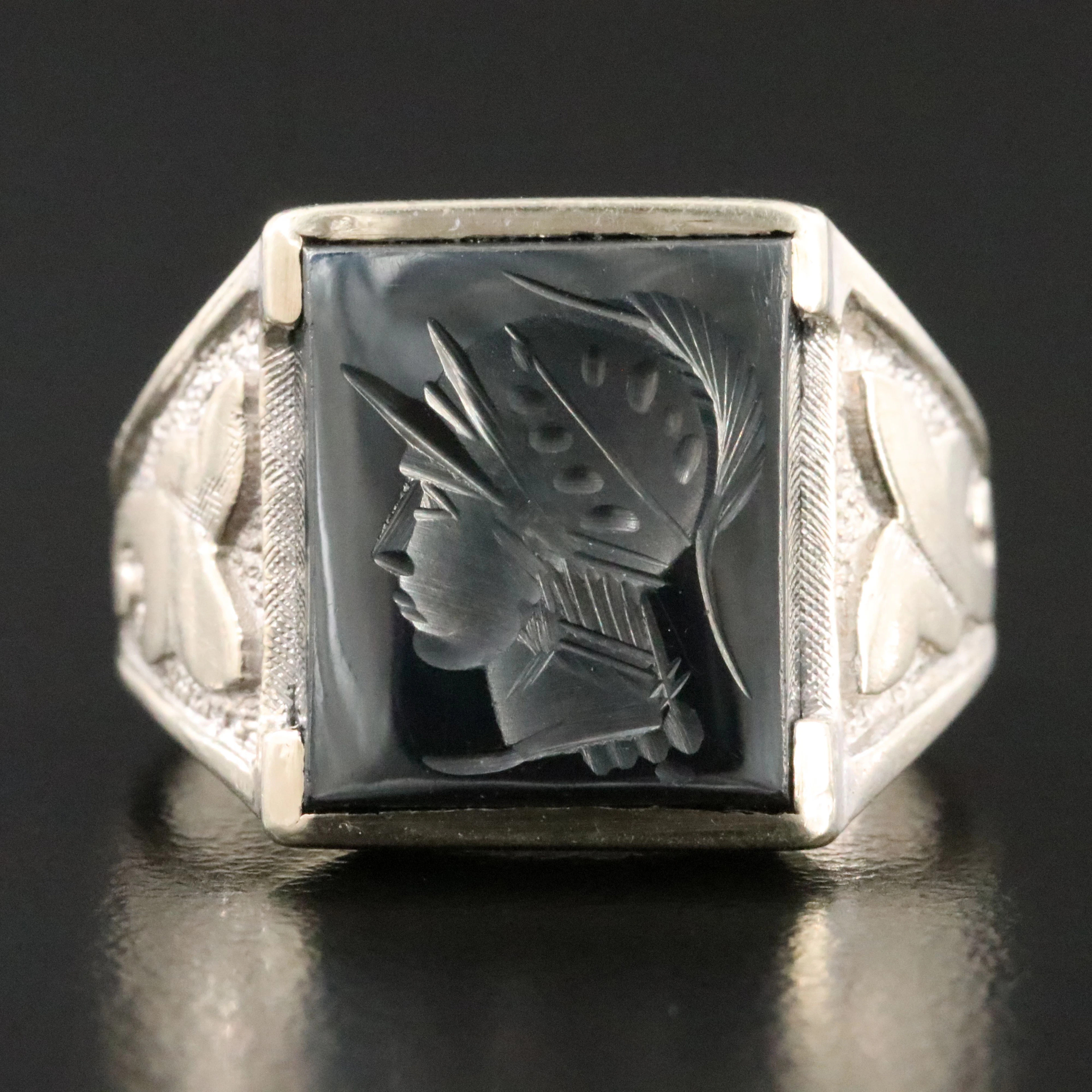 Vintage 10K Hematite Intaglio Roman Soldier Ring