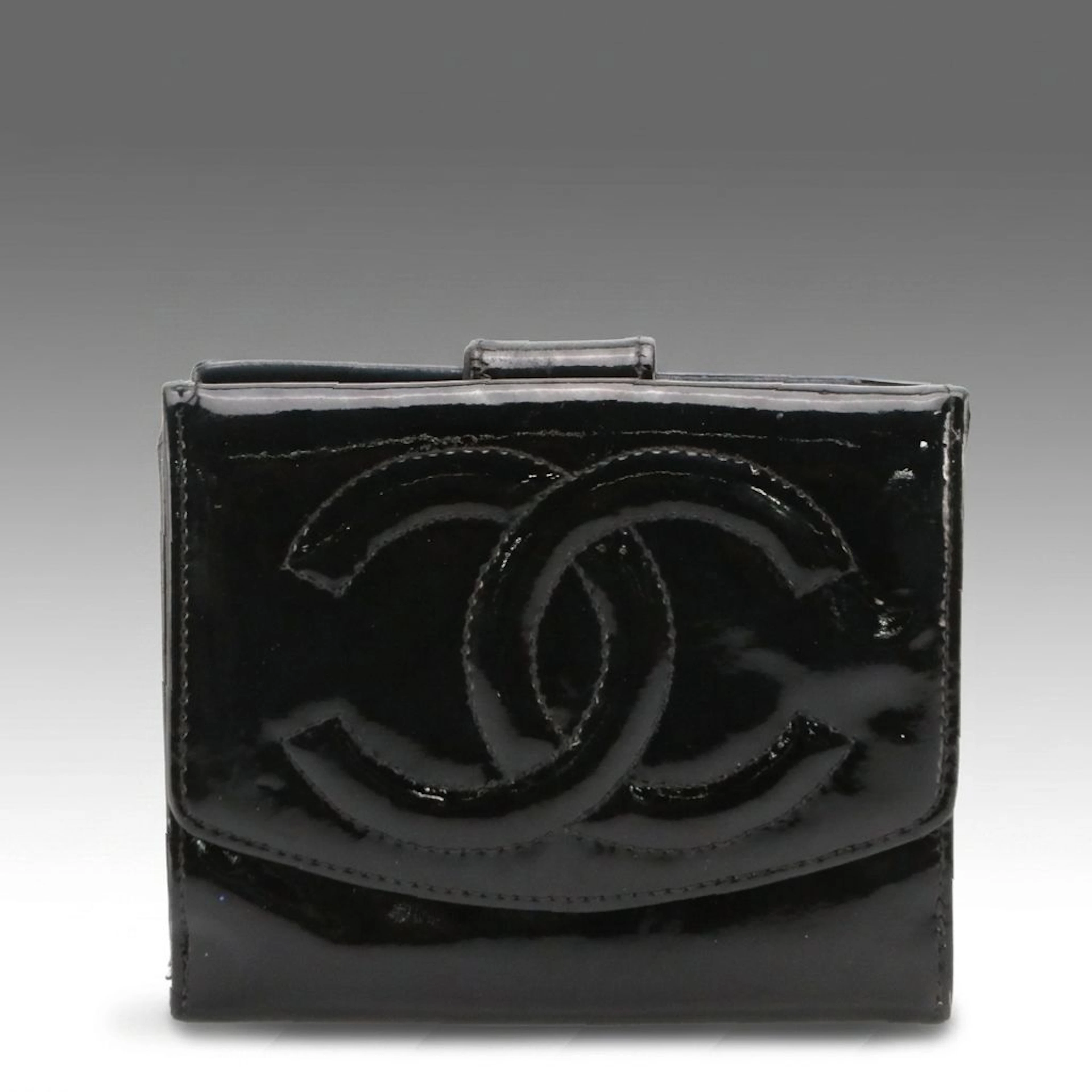 Chanel Interlocking CC Compact Flap Wallet in Black Patent Leather