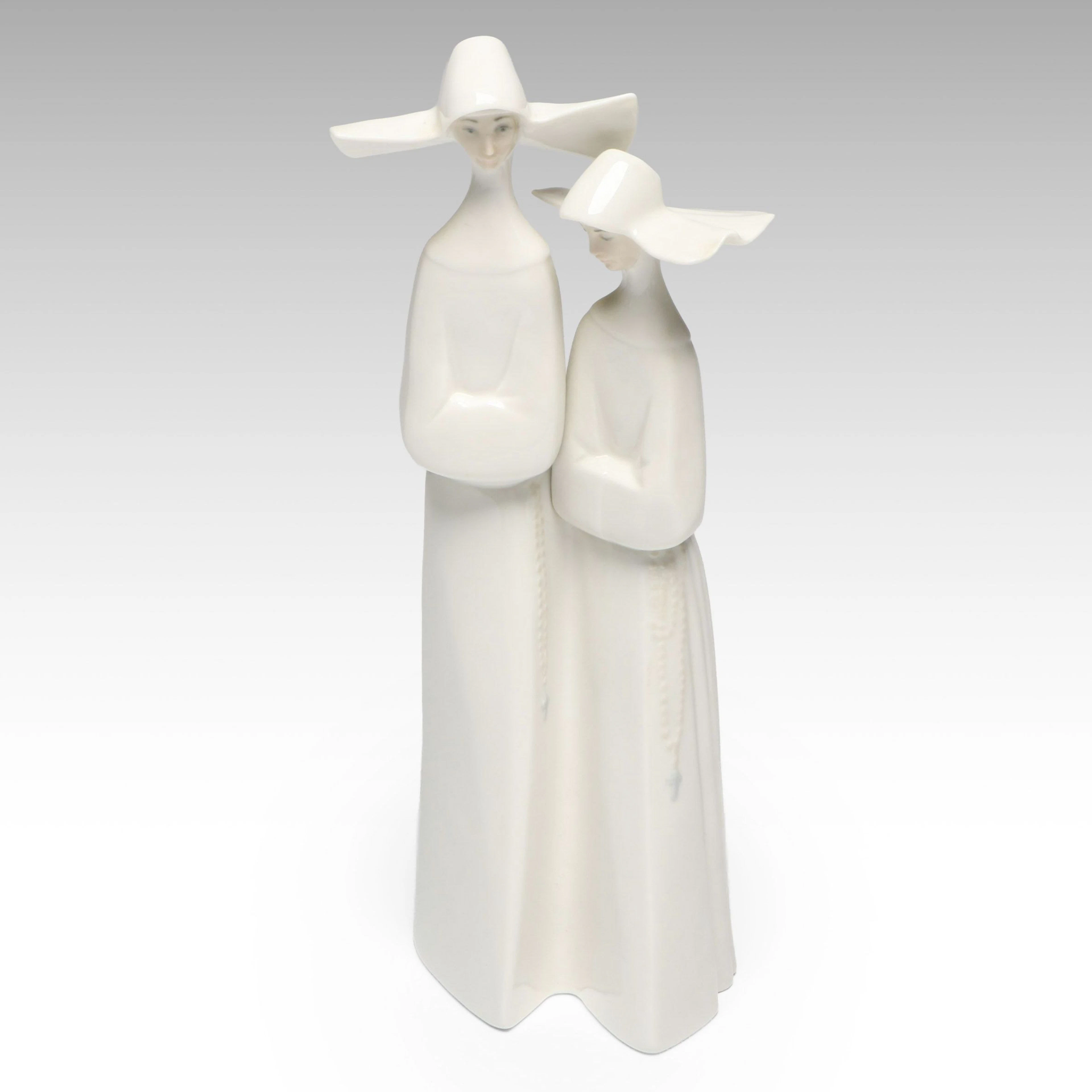 Lladró "Nuns" Spanish Porcelain Figurine, Late 20th C.