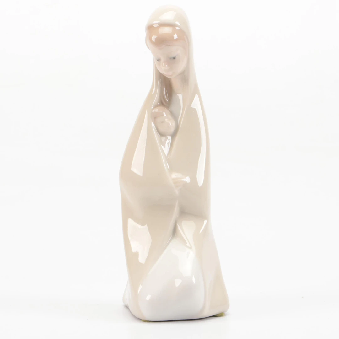 Lladró "Girl with Child" Porcelain Figurine Designed by Juan Huerta, 1971–1974