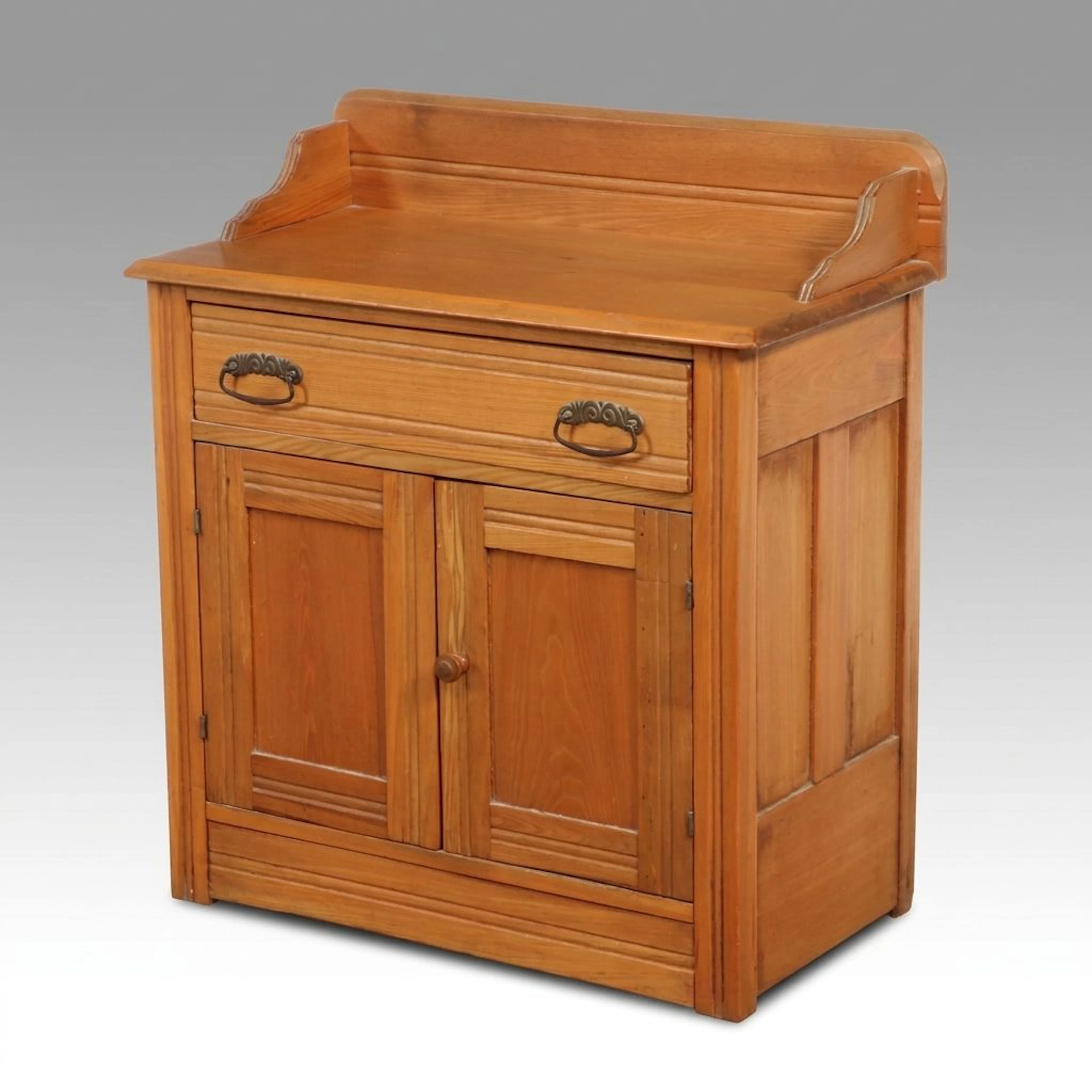 Victorian Style Oak Washstand, Early 20th Century