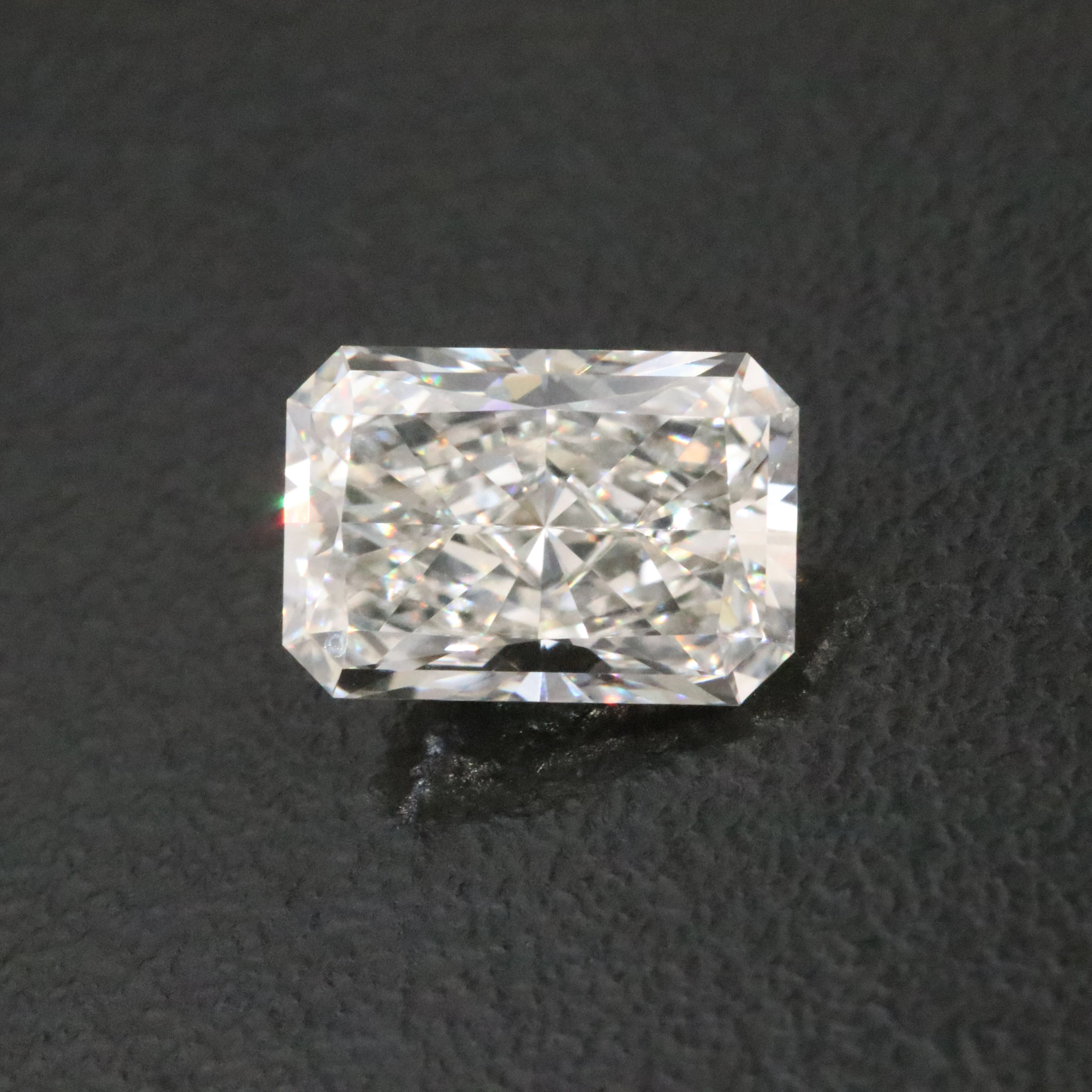 Loose 1.96 CT Lab Grown Diamond with IGI Report