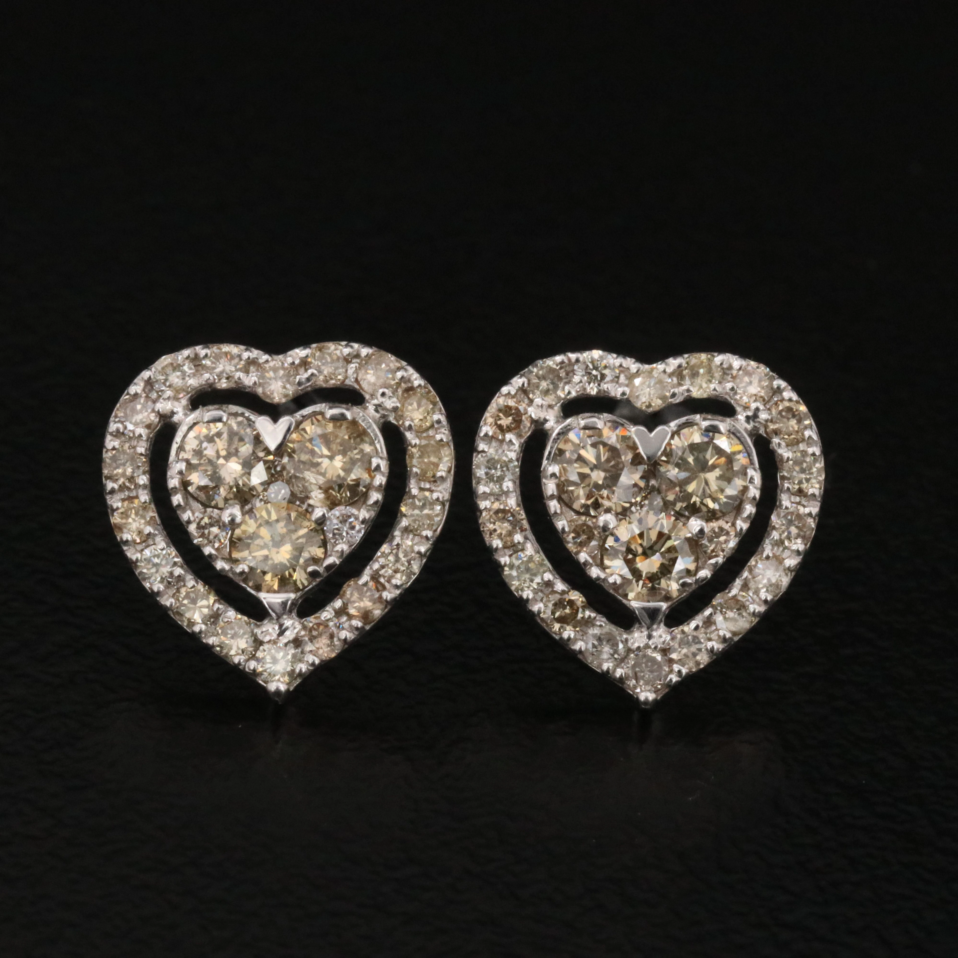 18K 0.80 CTW Diamond Heart Earrings