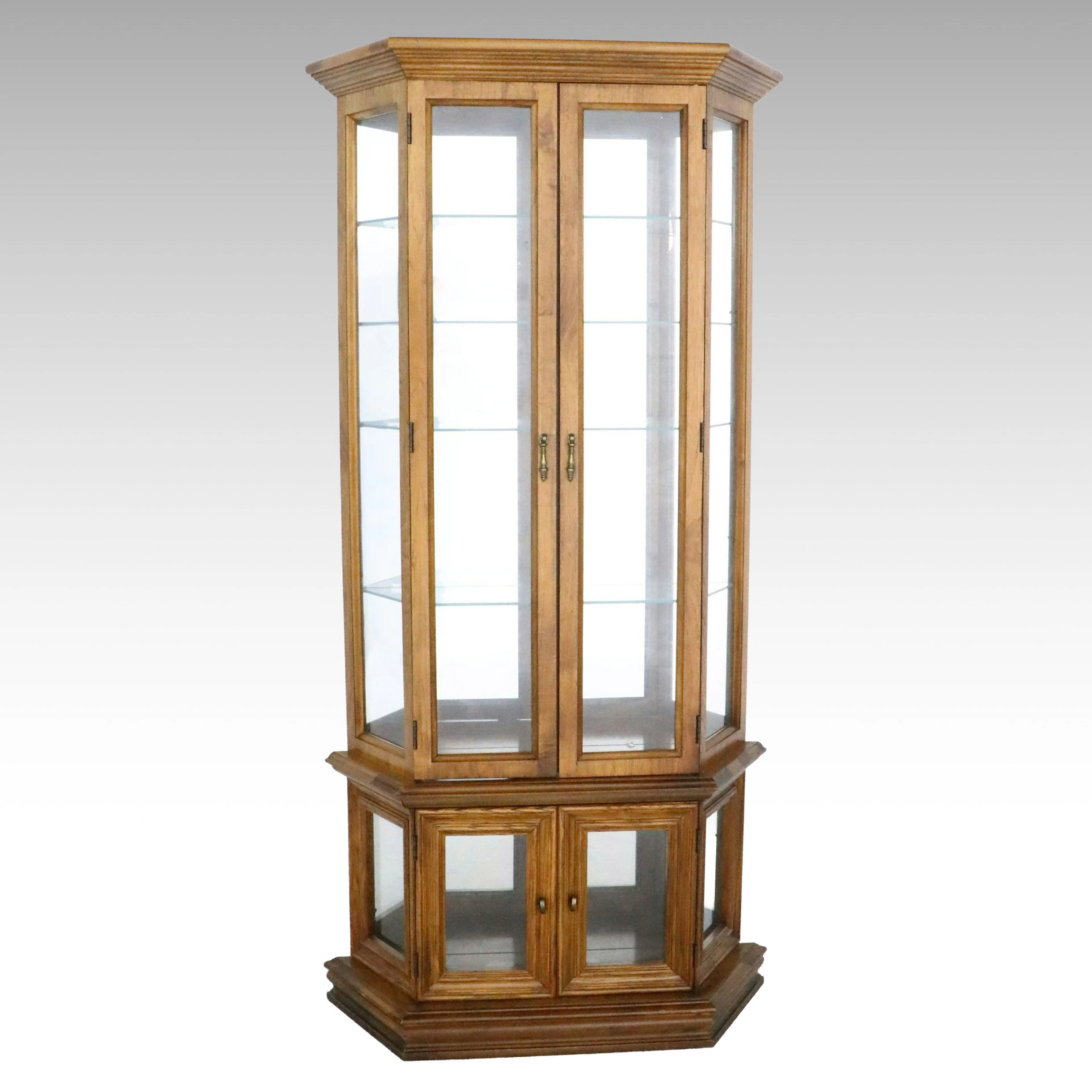 Traditional Style Oak and Glass Illuminated Display Cabinet, Late 20th Century