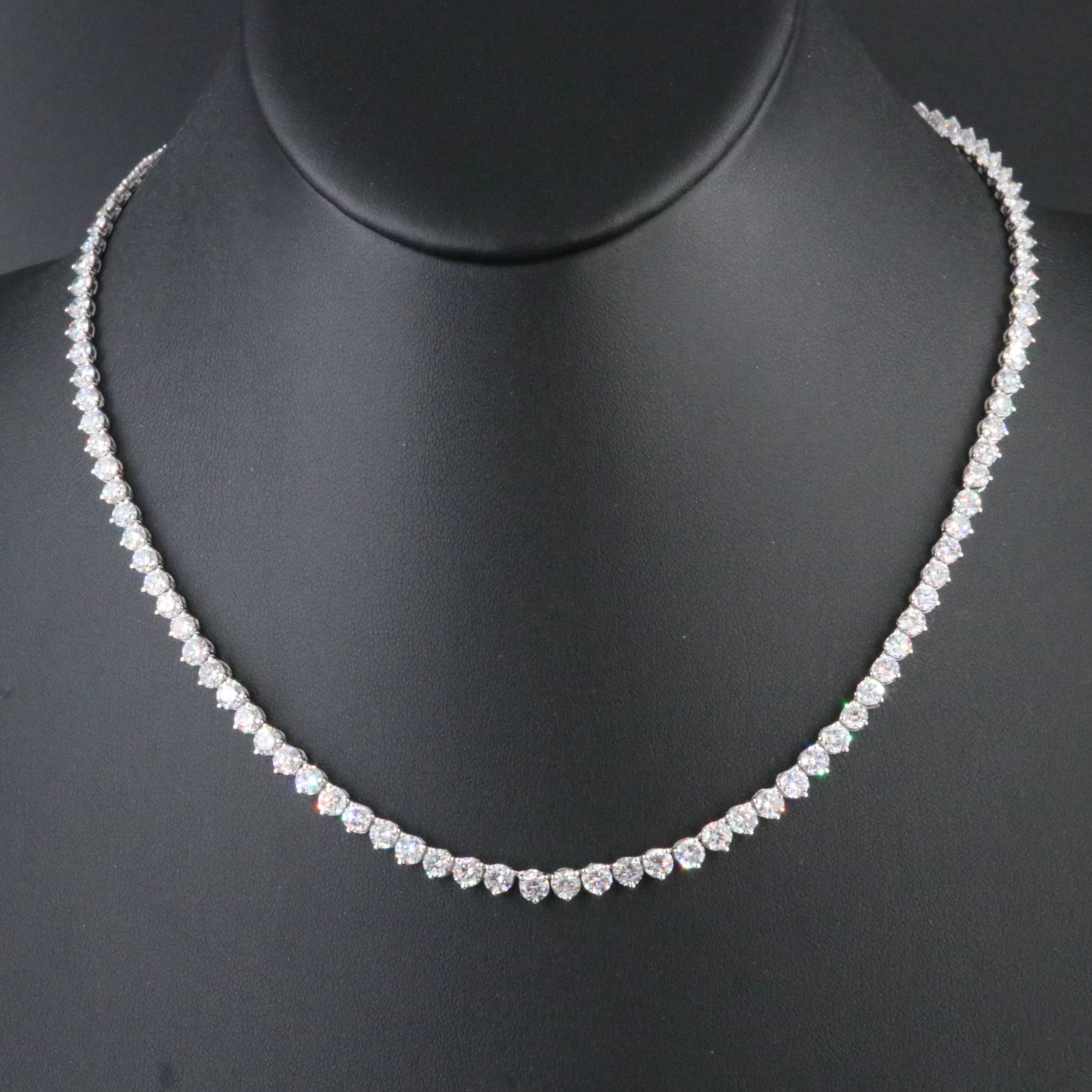 14K 16.54 CTW Lab Grown Graduated Diamond Rivière Necklace