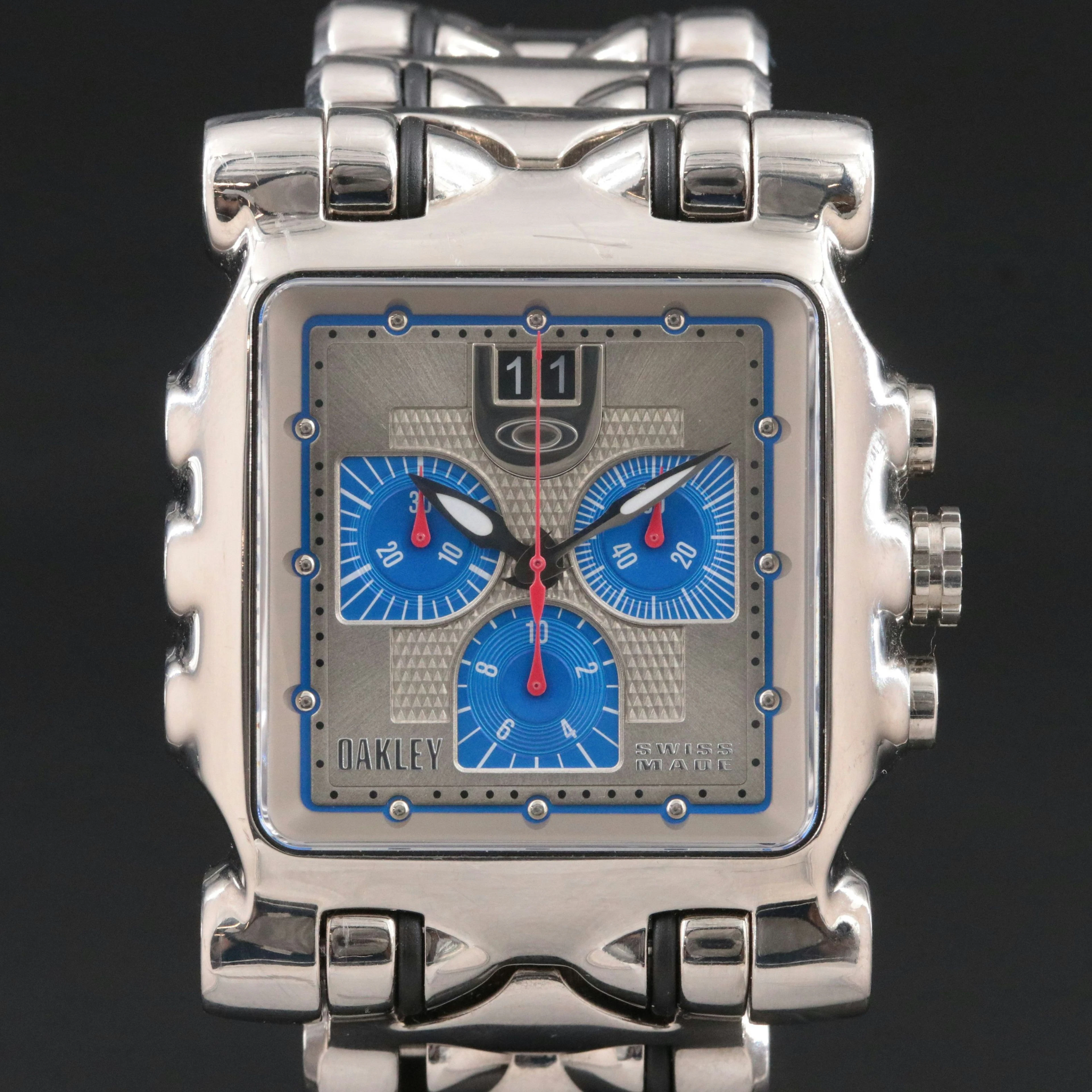 Oakley Minute Machine Titanium Chronograph Big Date Quartz Watch
