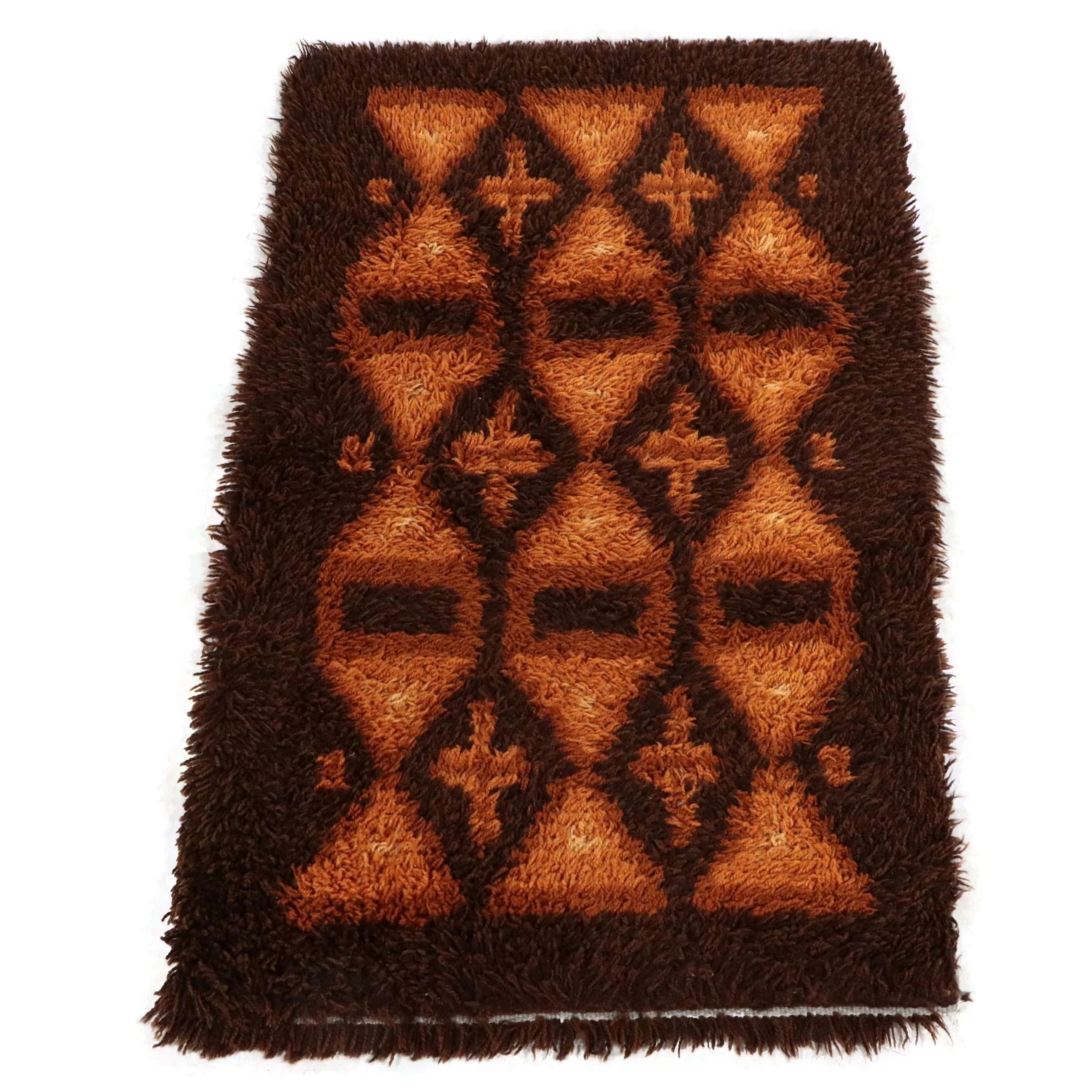 2'4 x 3'10 Hand-Knotted Scandinavian Rya Shag Accent Rug, Mid-20th Century