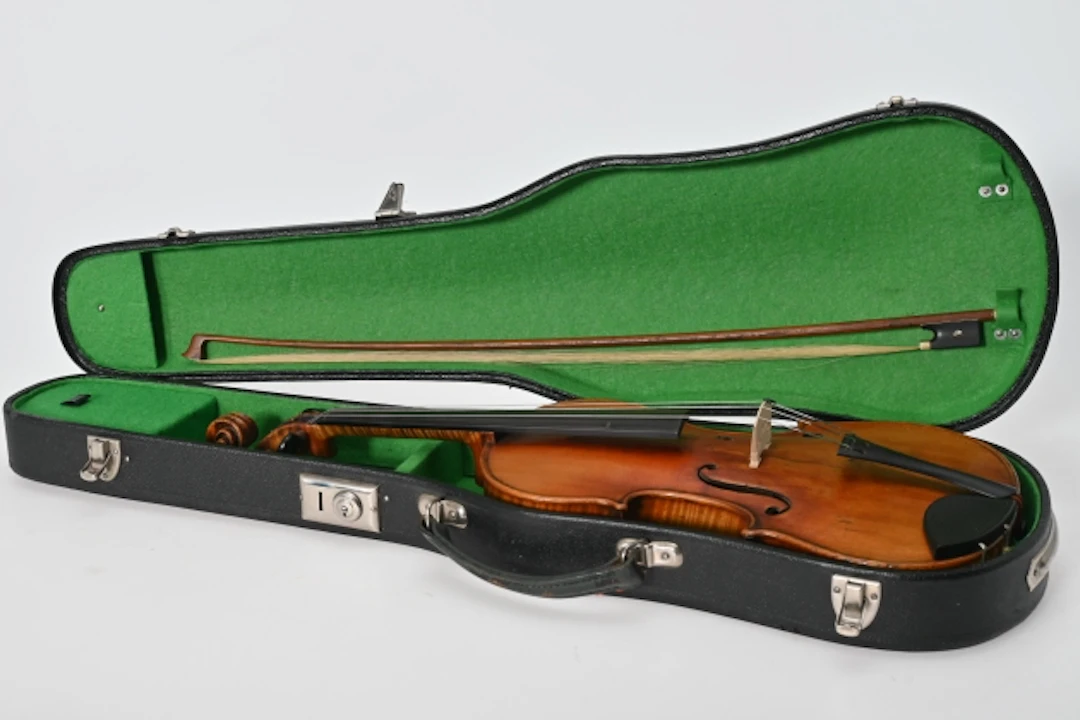 Fiol, Antonius Stradivarius Cremonensis Faciebat Anno 1728