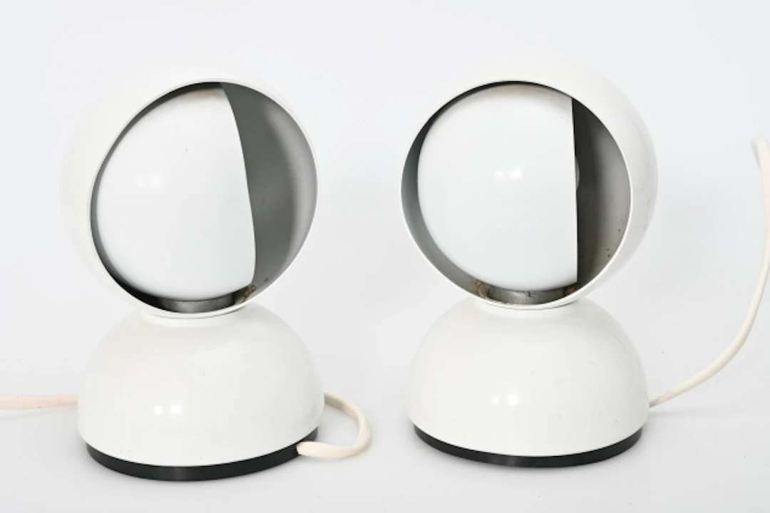 2 st Bordslapor "Eclisse" Vico Magistretti, Artemide, Italien