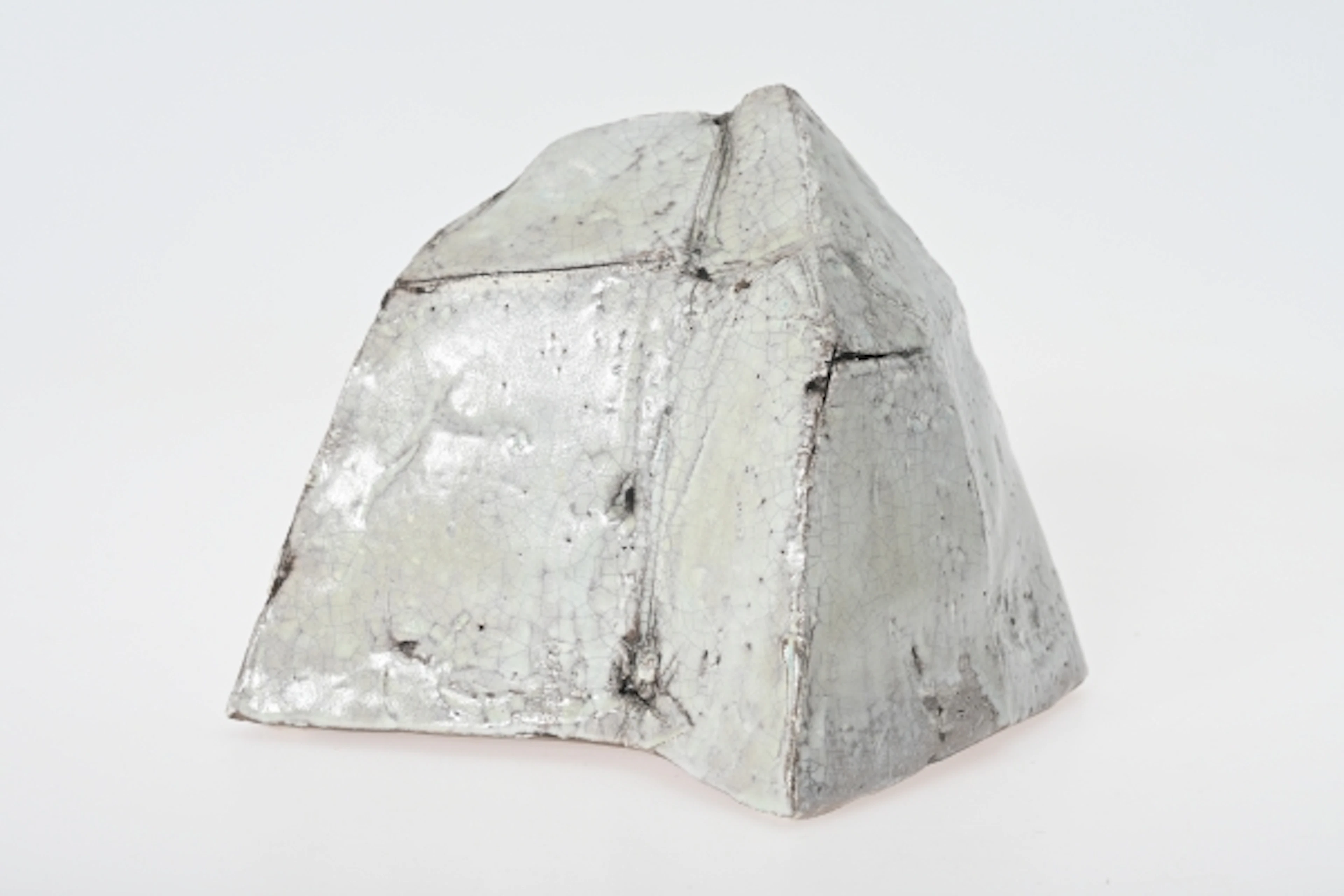 Keramikskulptur "Huset vid heden" Elisabeth Svensson, 146/150