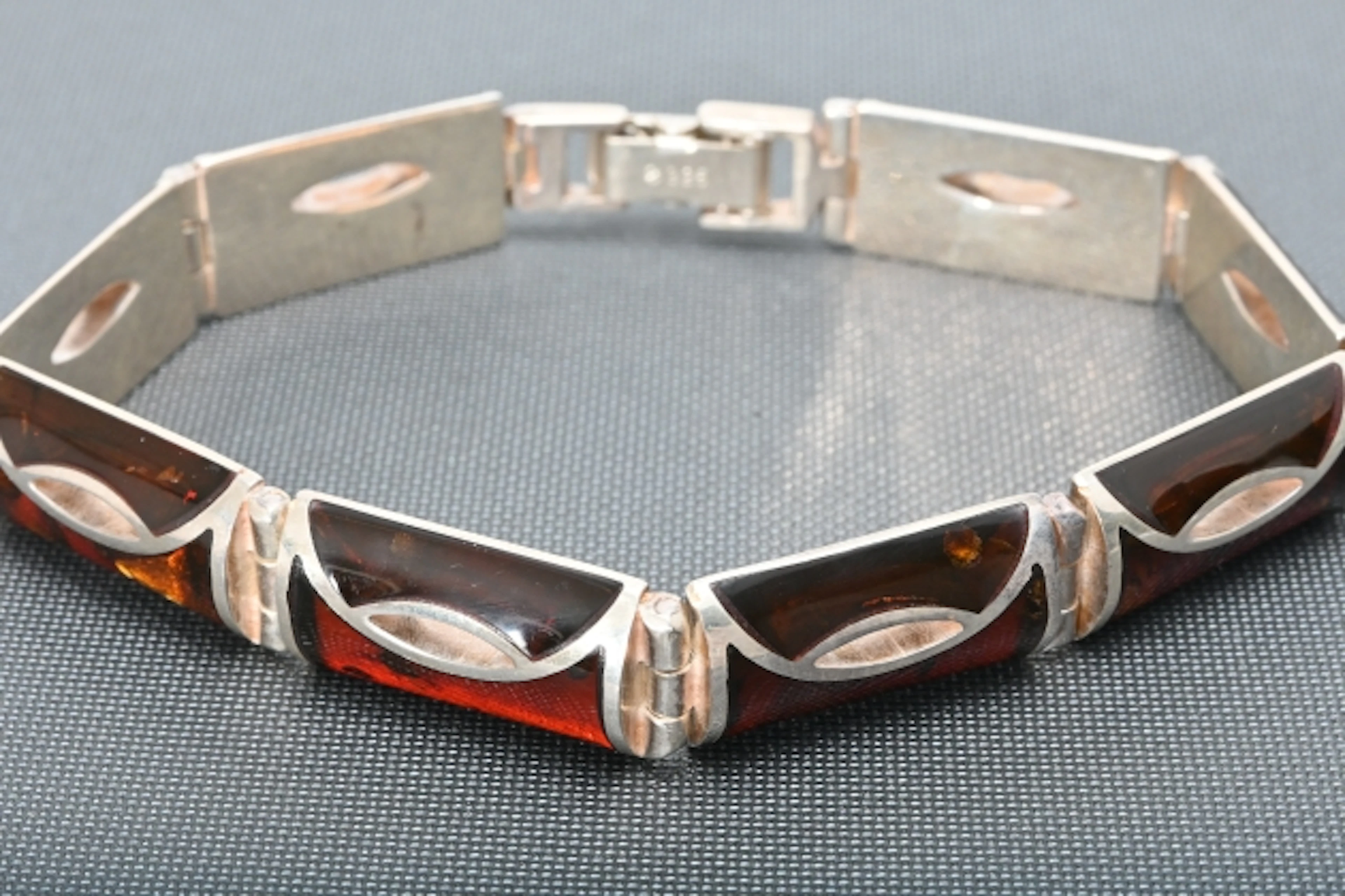 Armband, Silver och bärnsten, ca 23,5 gr