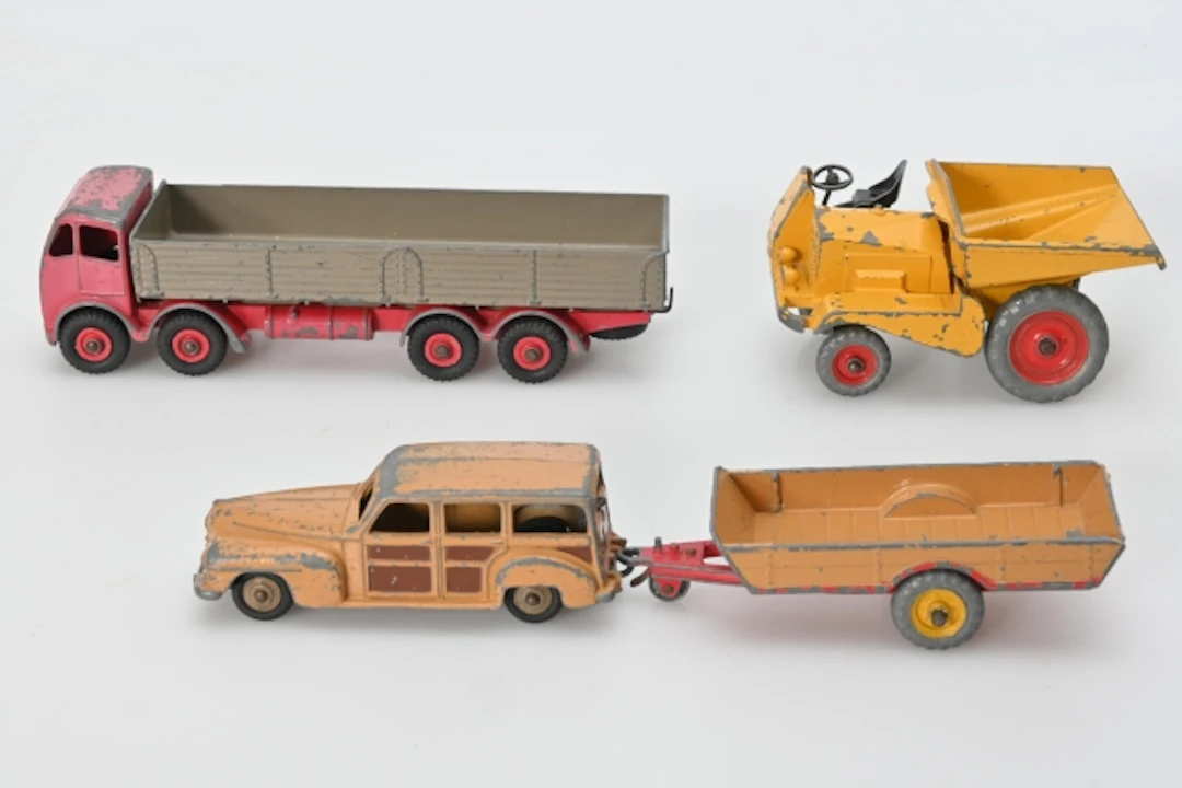 Leksaksbilar, Dinky Toys, Dinky Supertoys