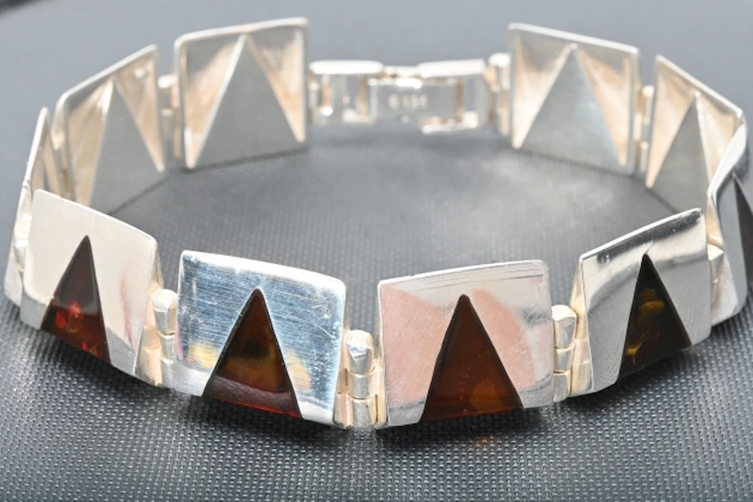 Armband, Silver och bärnsten, ca 30 gr