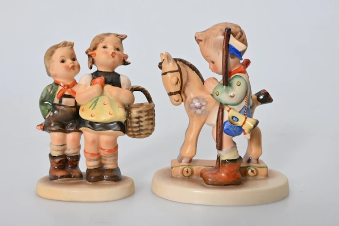 2 st Figuriner, Mj. Hummel, Goebel