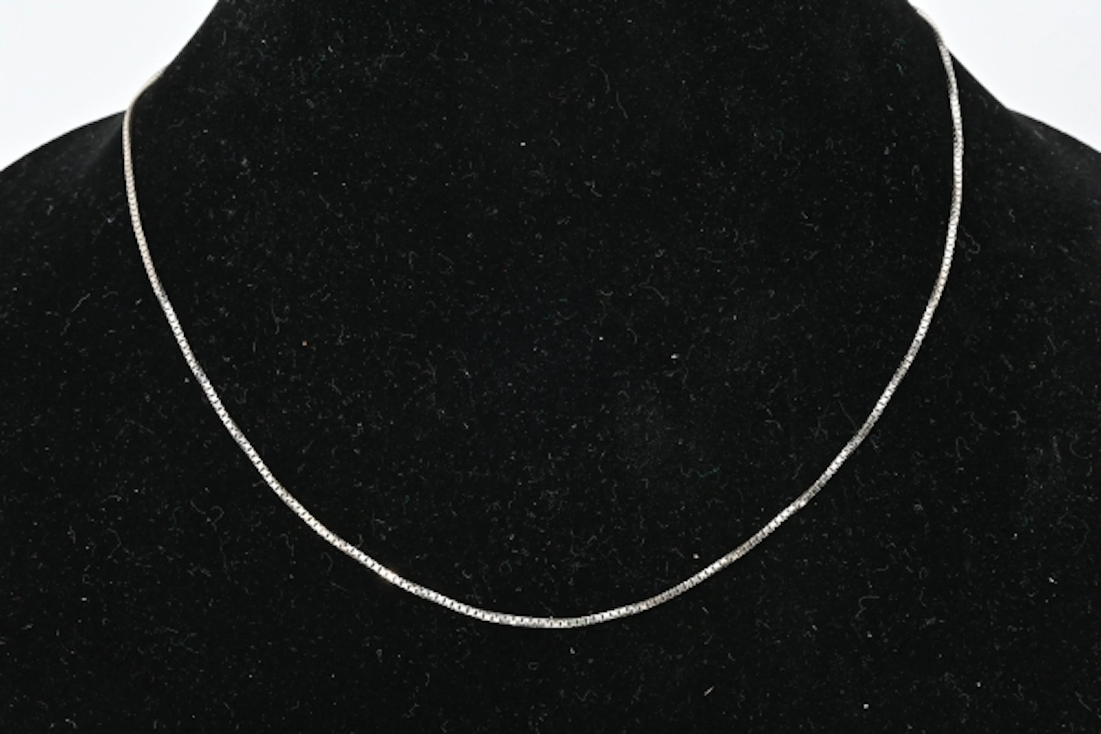 Guldhalsband 18K ca 2,8 gr
