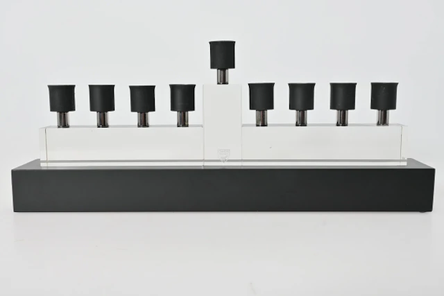 Ljusstake "Menorah" Martti Rytkönen, Orrefors