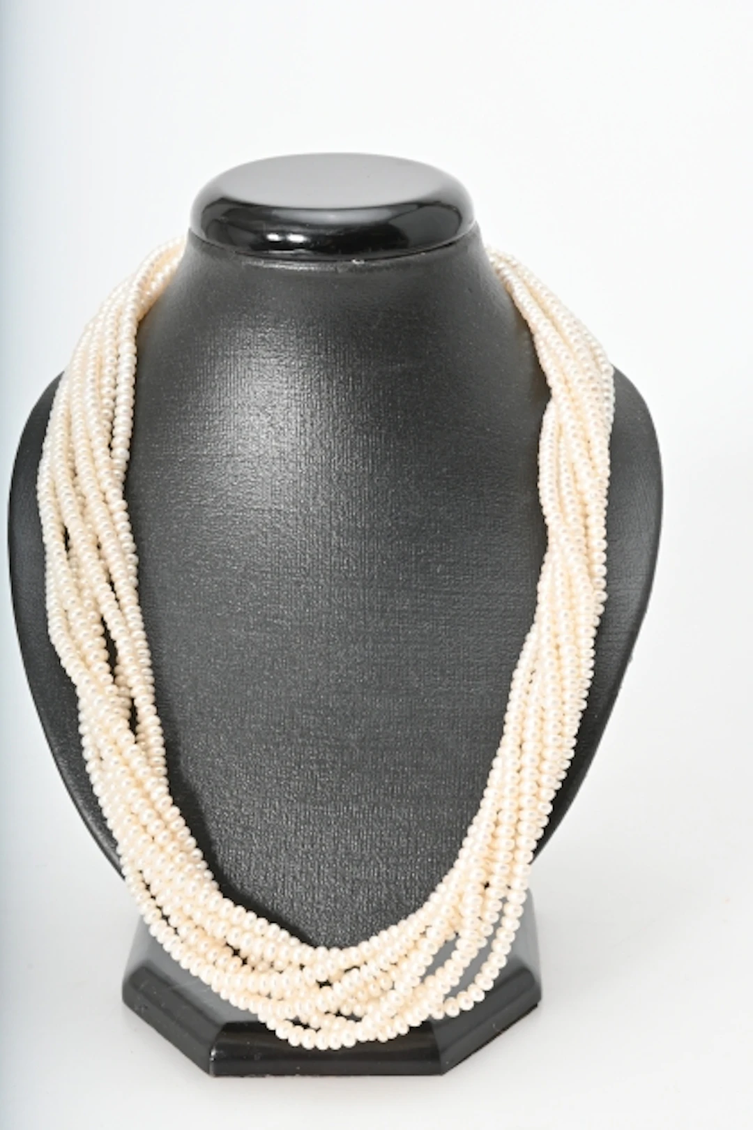 Pärlcollier, odlade pärlor, Spänne 9K