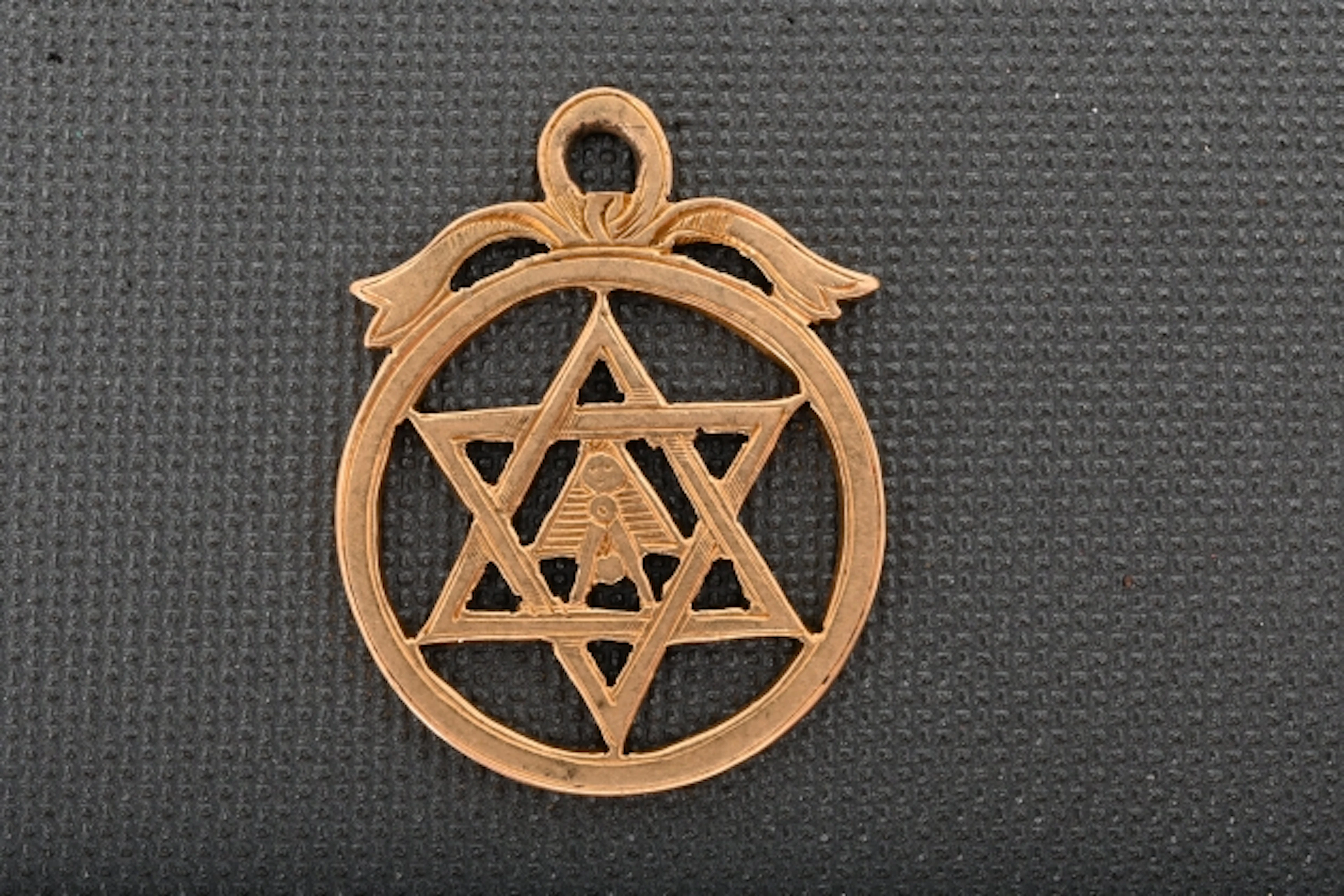 Hänge, Frimurarorden 18K ca 2,6 gr