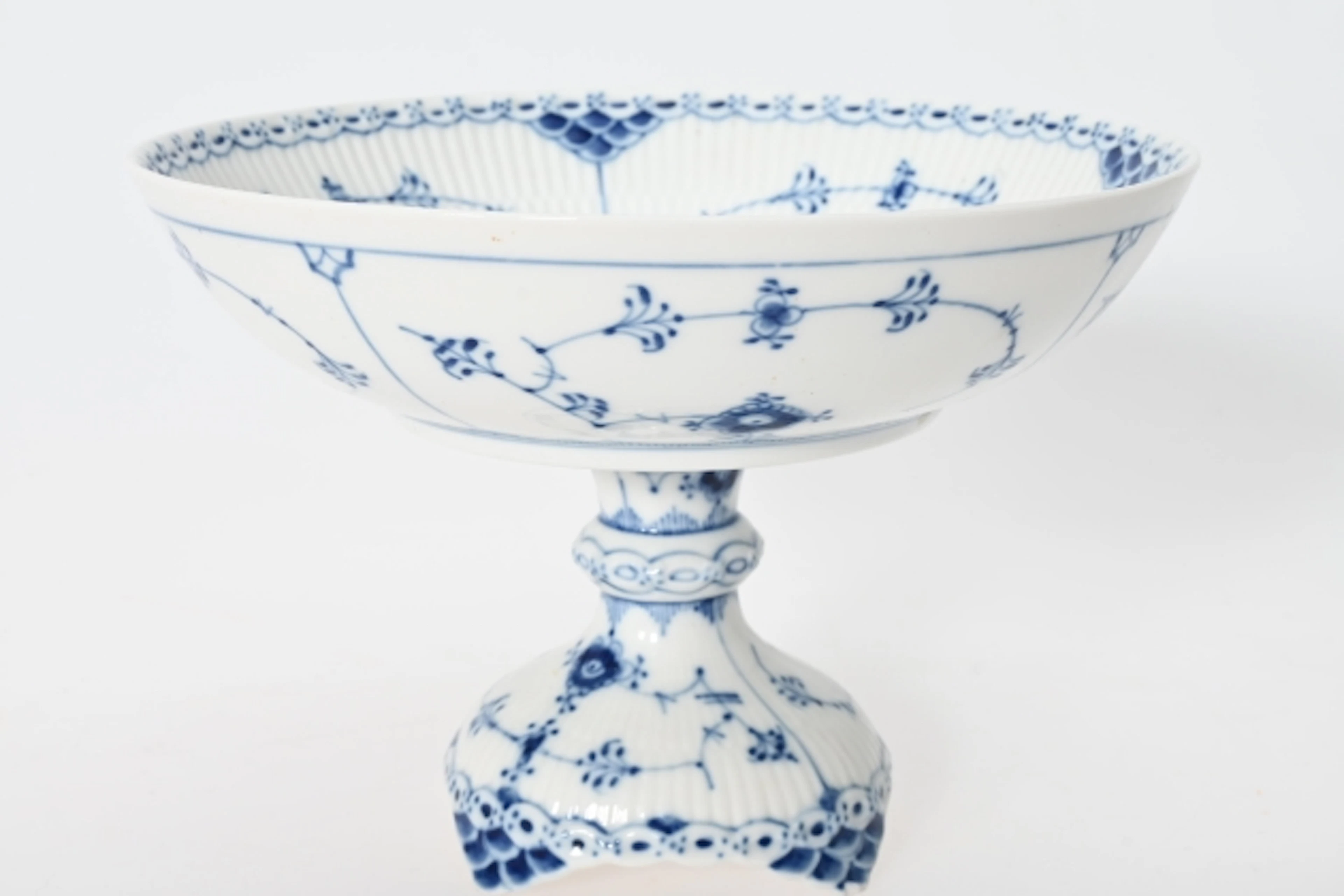 Royal Copenhagen "Musselmalet" Fat