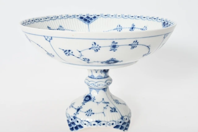 Royal Copenhagen "Musselmalet" Fat
