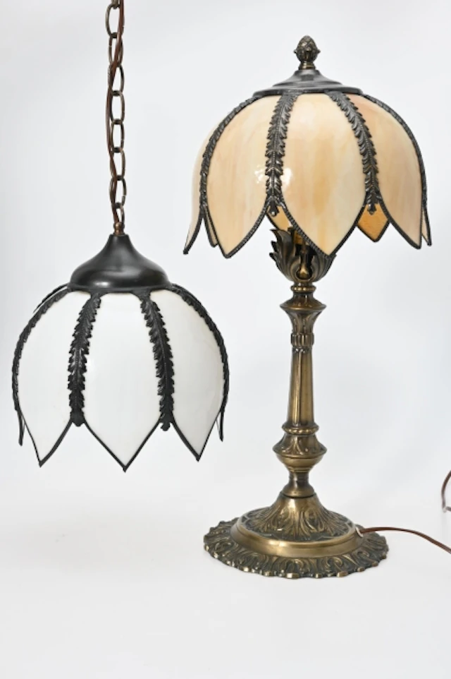 Bordslampa, Taklampa