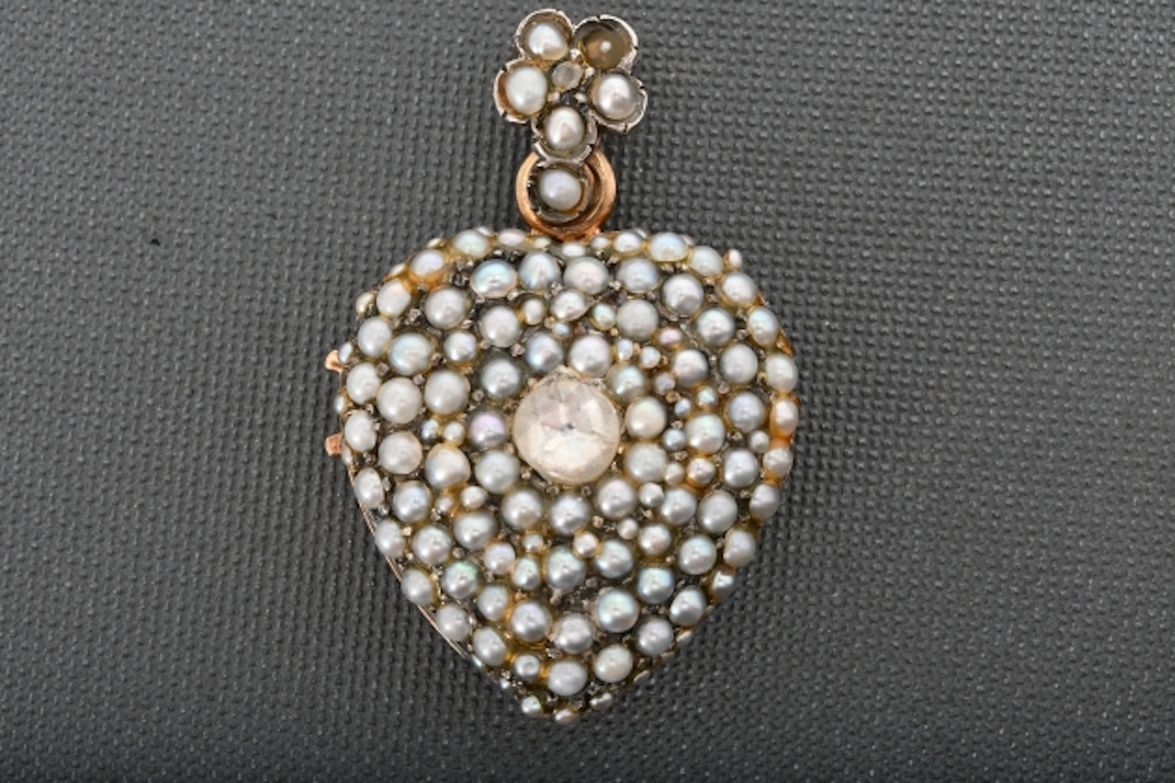 Guldhänge 14K ca 10,1 gr