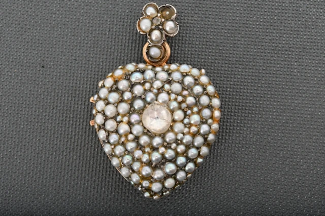 Guldhänge 14K ca 10,1 gr